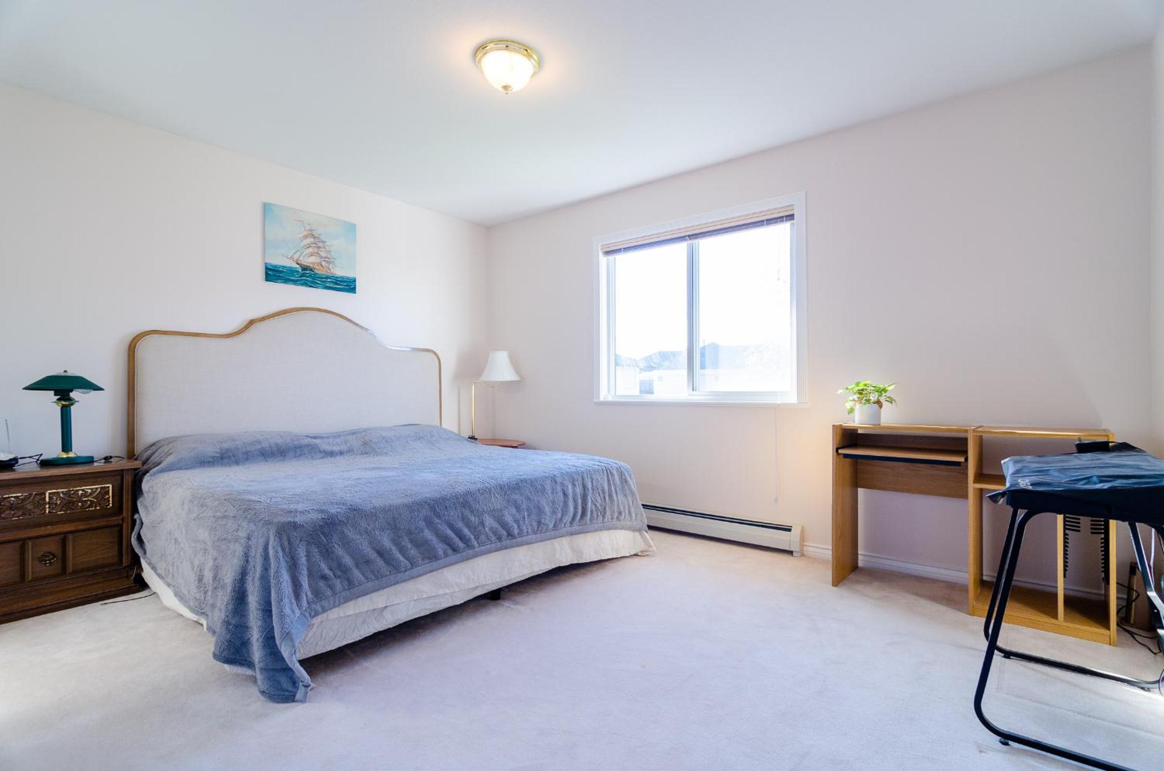 Deluxe King Suite - Photo 2
