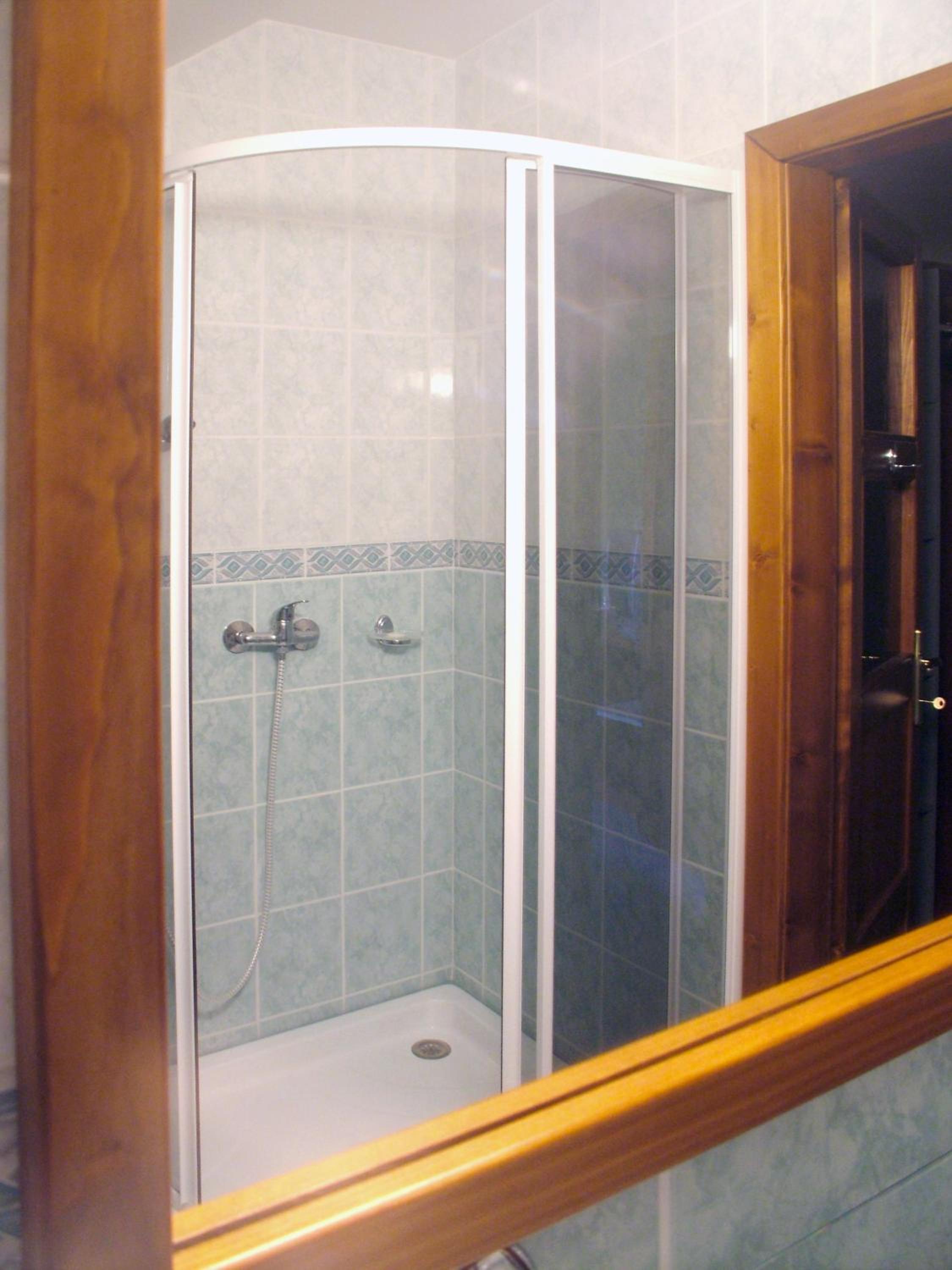 Budget Twin Room photo 3