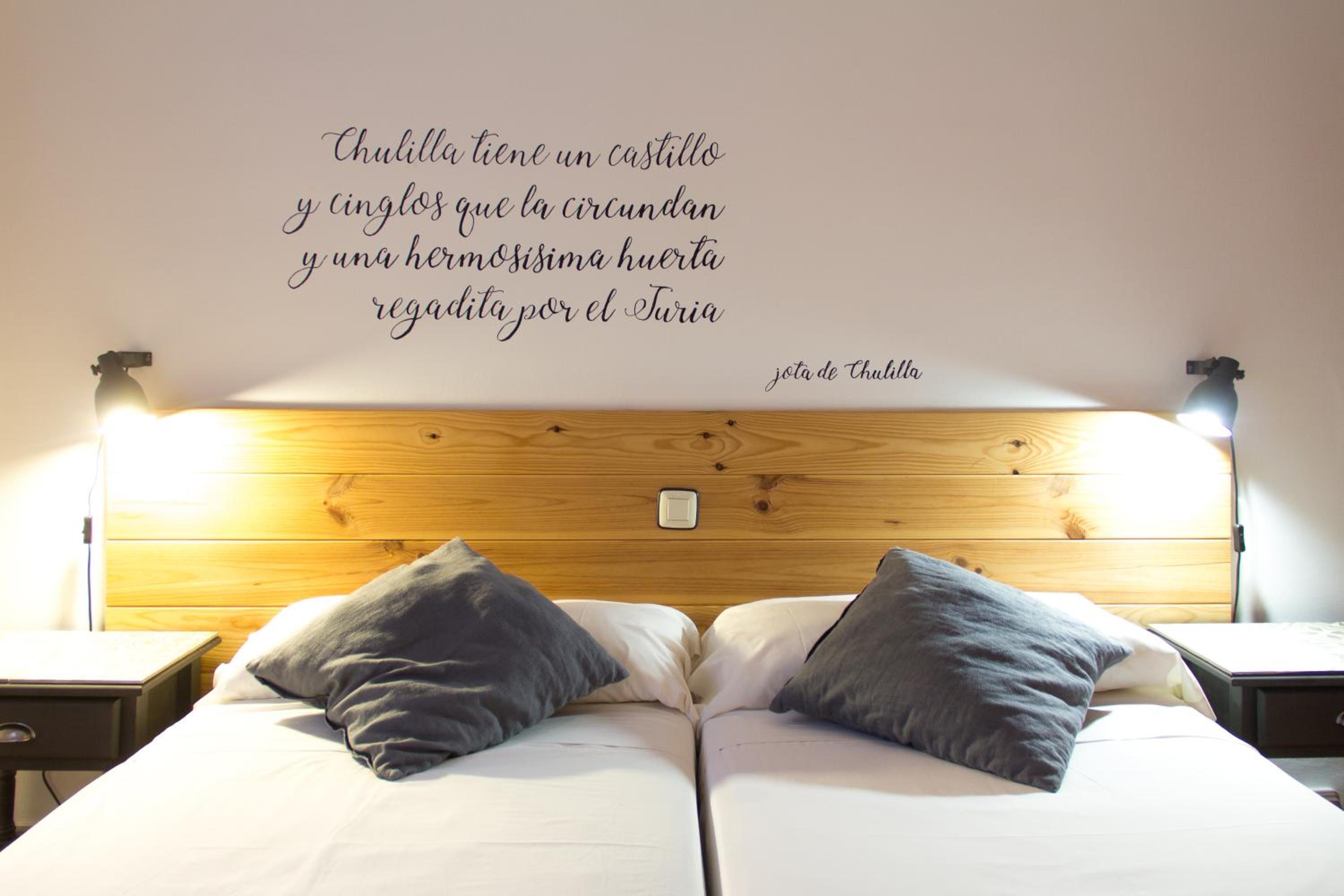 Double or Twin Room photo 3