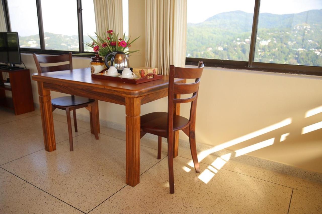 Deluxe Double Room with 360° Mountain View photo 2