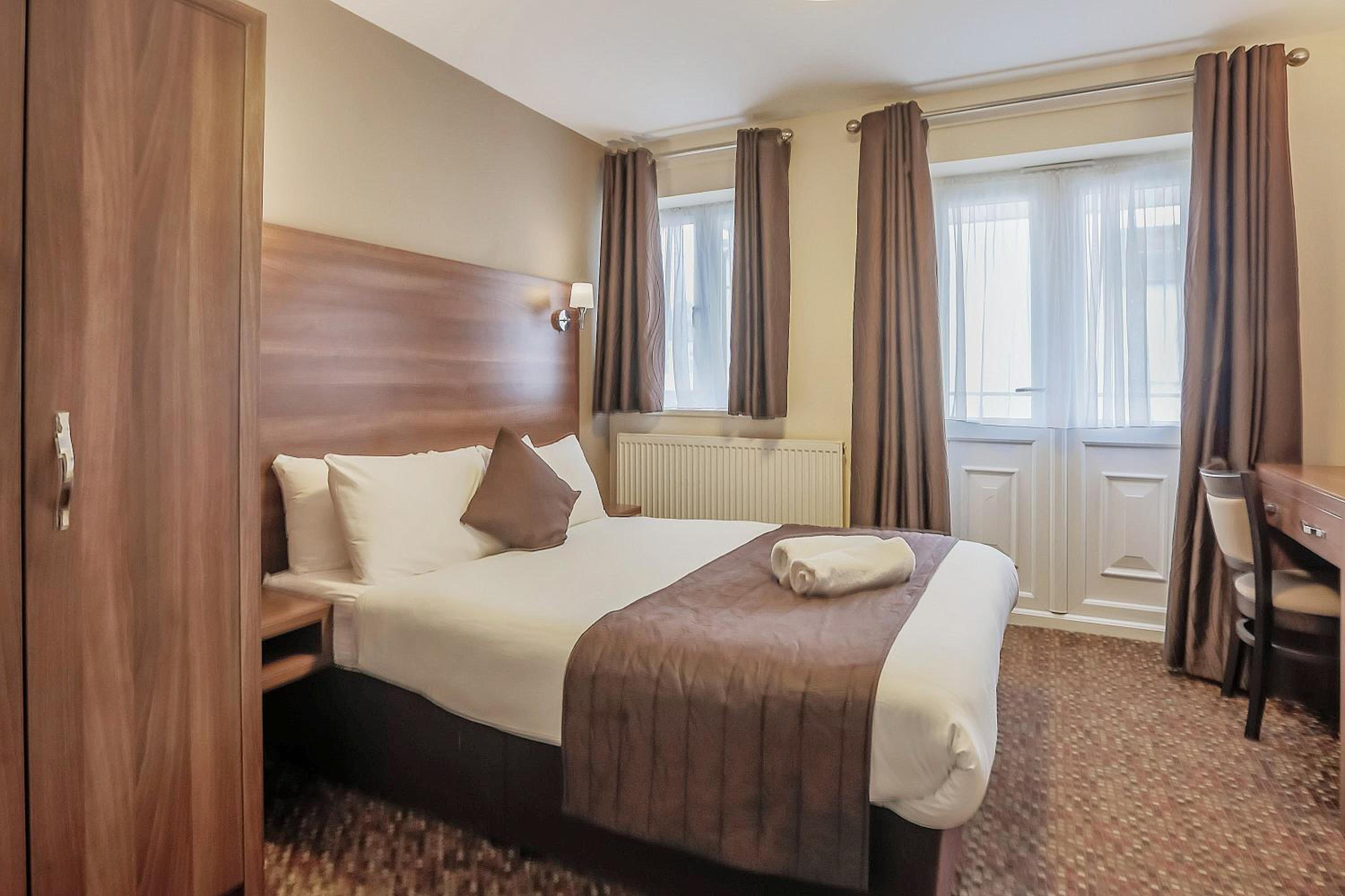 Superior Double Room with Balcony