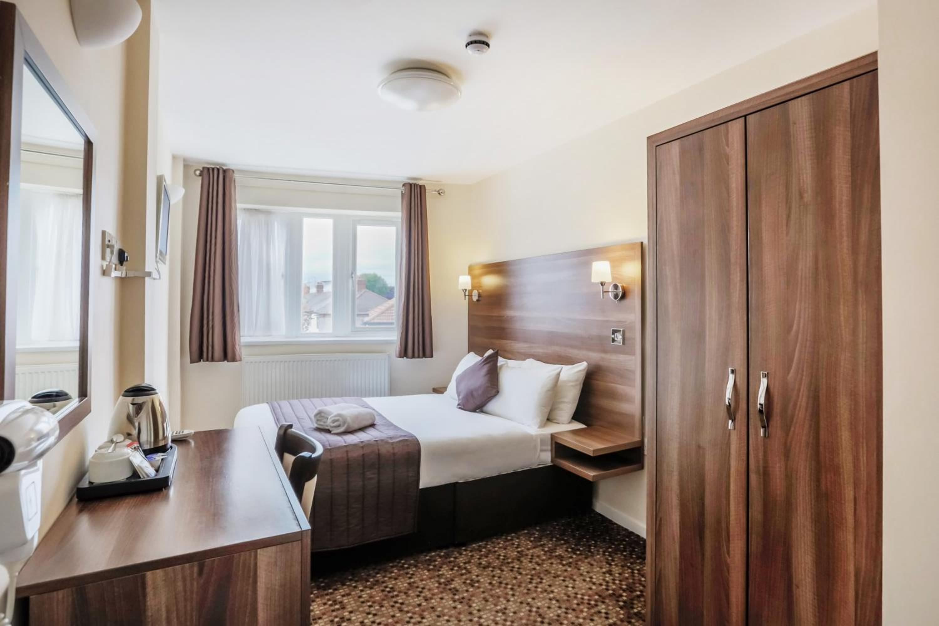 Standard Double Room photo 2