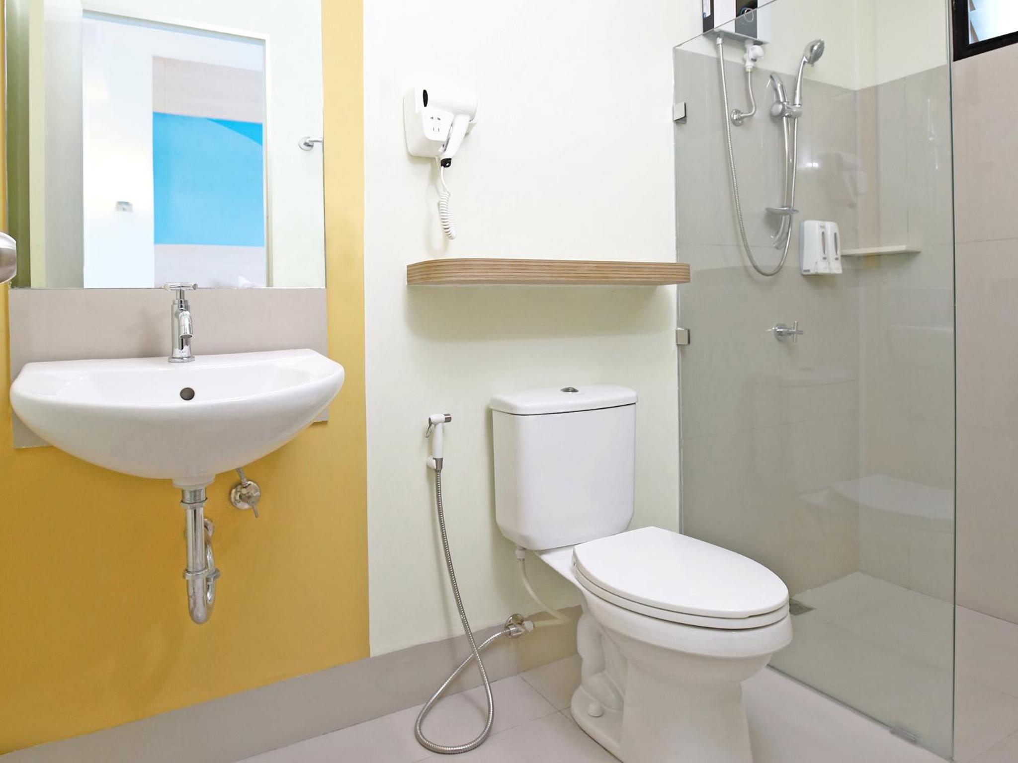 Standard Double Room - Photo 6