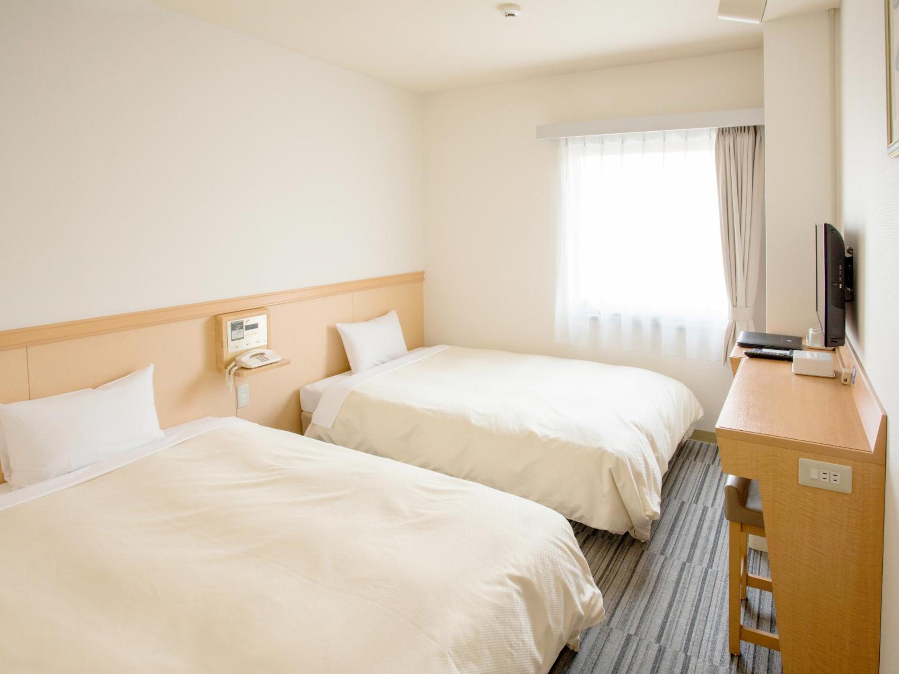 Twin Room - Non-Smoking