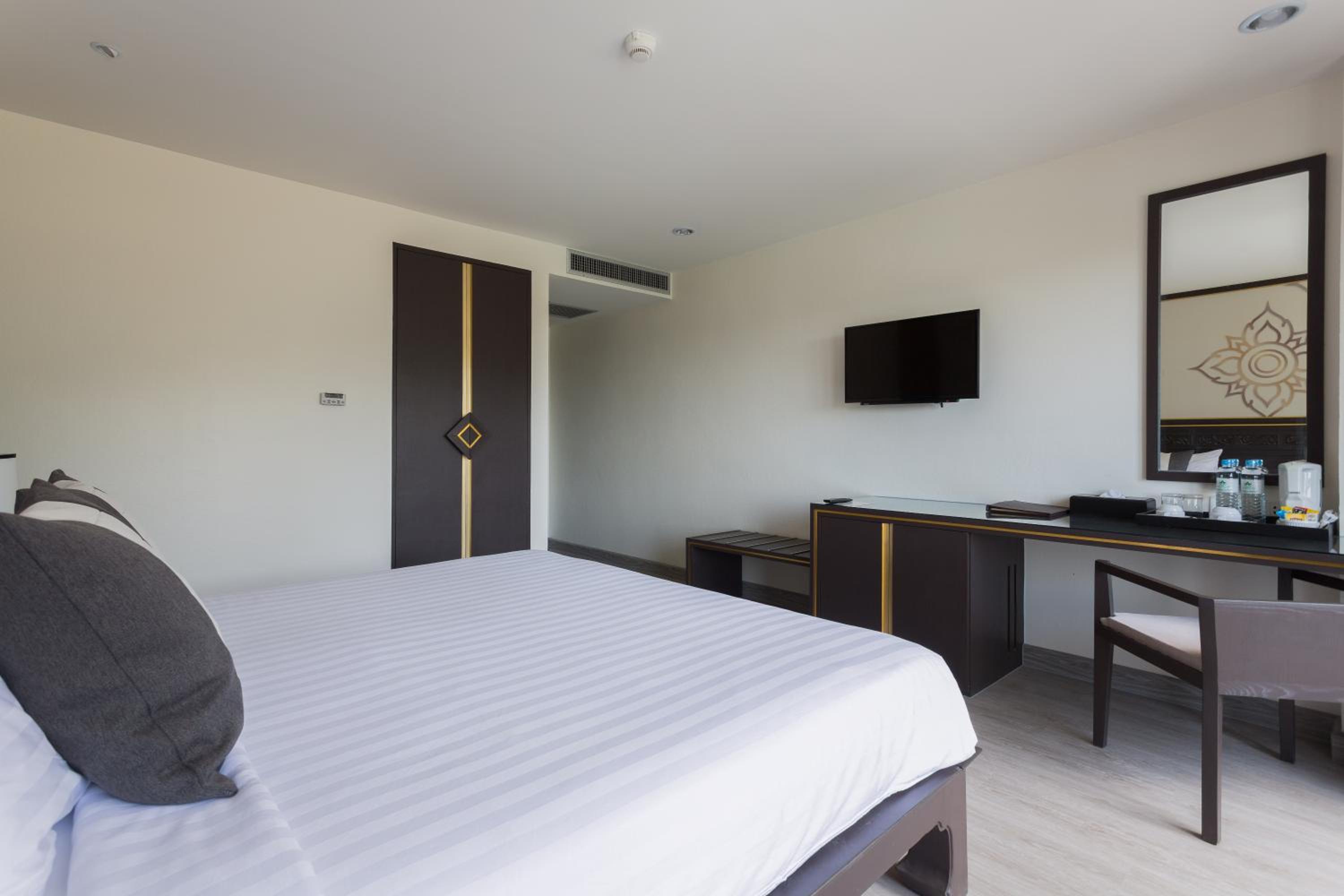 Superior Double or Twin Room with Mountain View - Photo 4