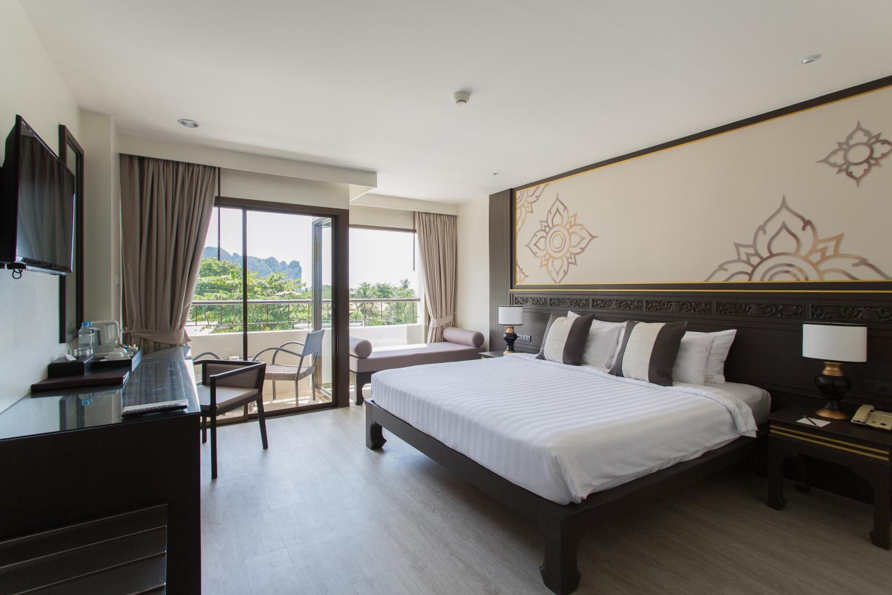 Superior Double or Twin Room with Mountain View - Photo 6