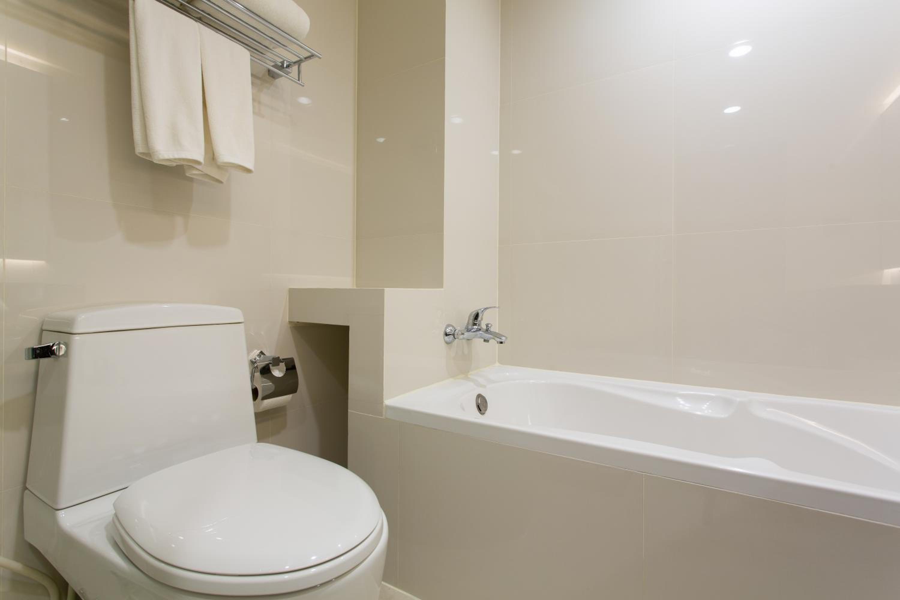 Deluxe Double or Twin Room - Photo 2
