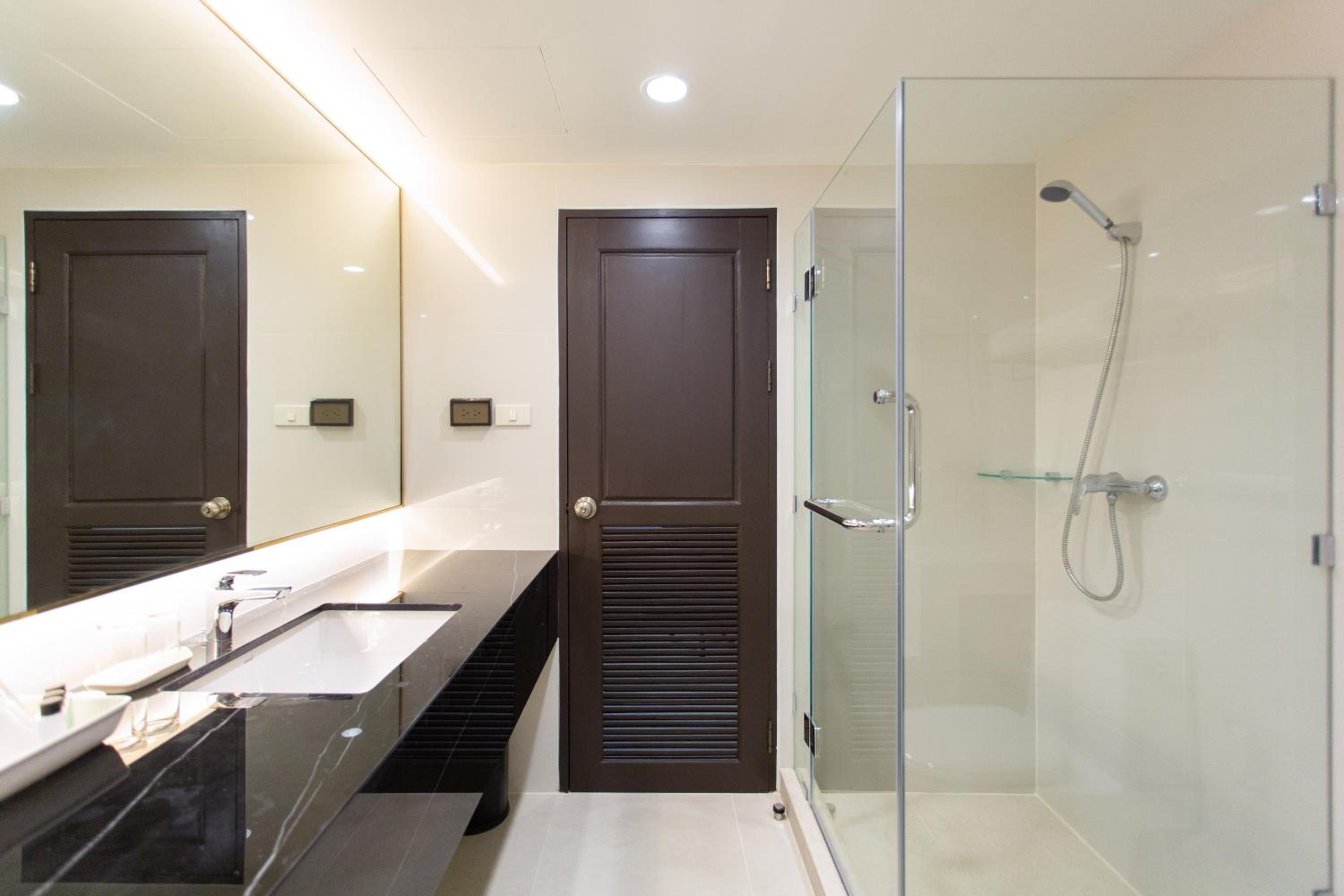 Deluxe Double or Twin Room - Photo 3