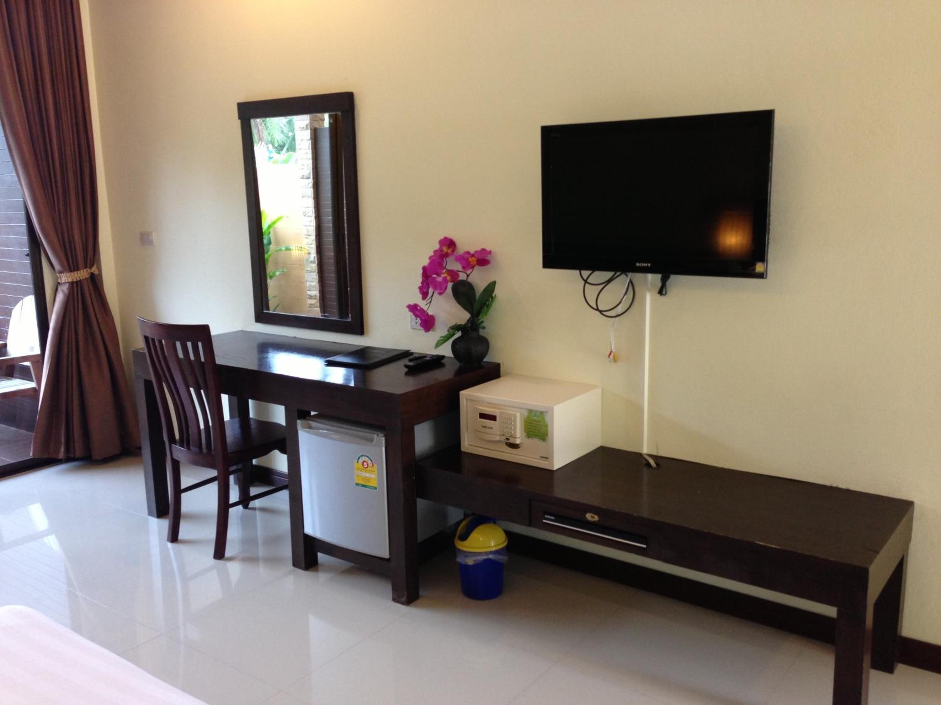Family Suite with Balcony photo 3