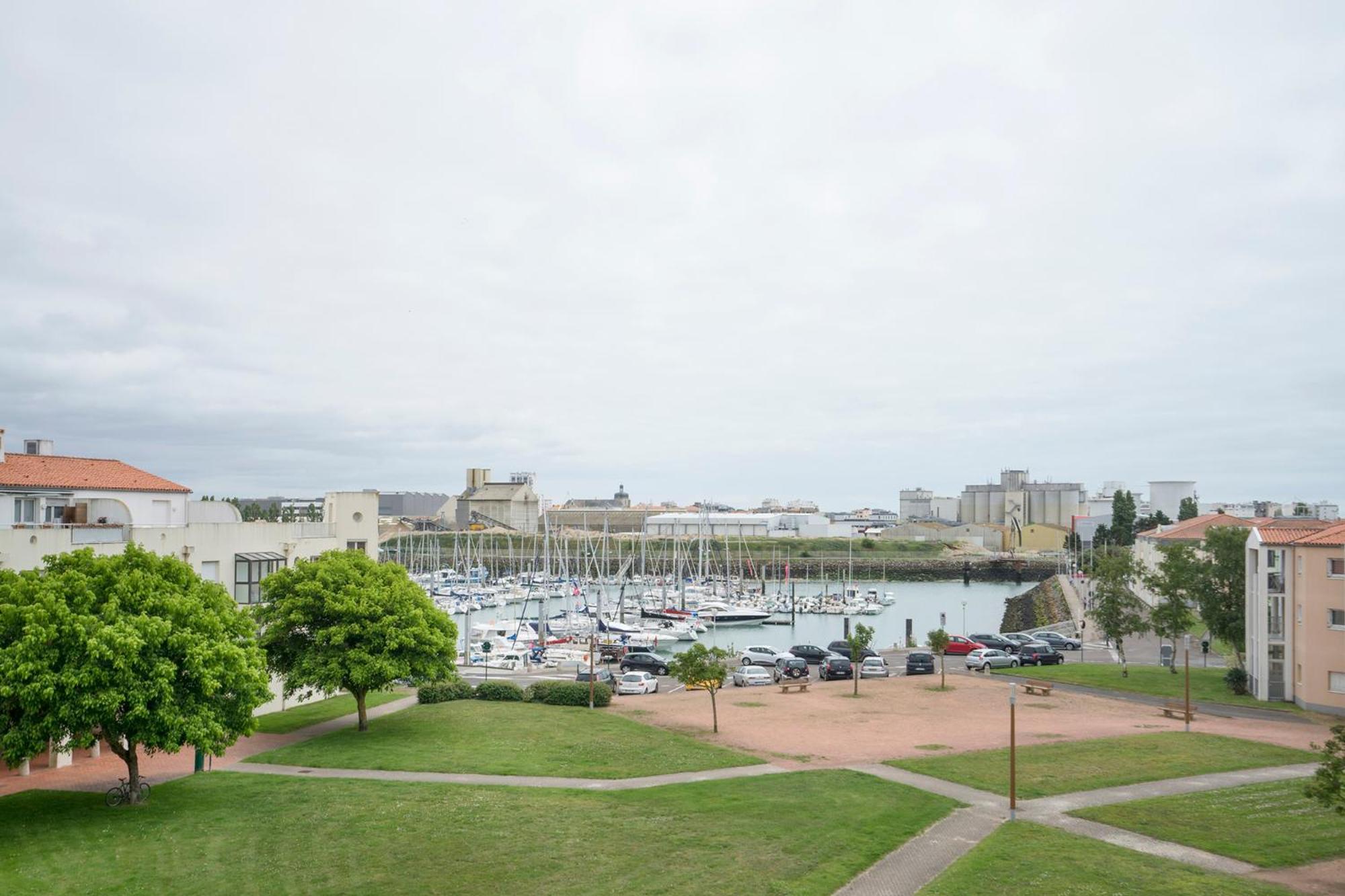 Double Room with Harbor View - Photo 5