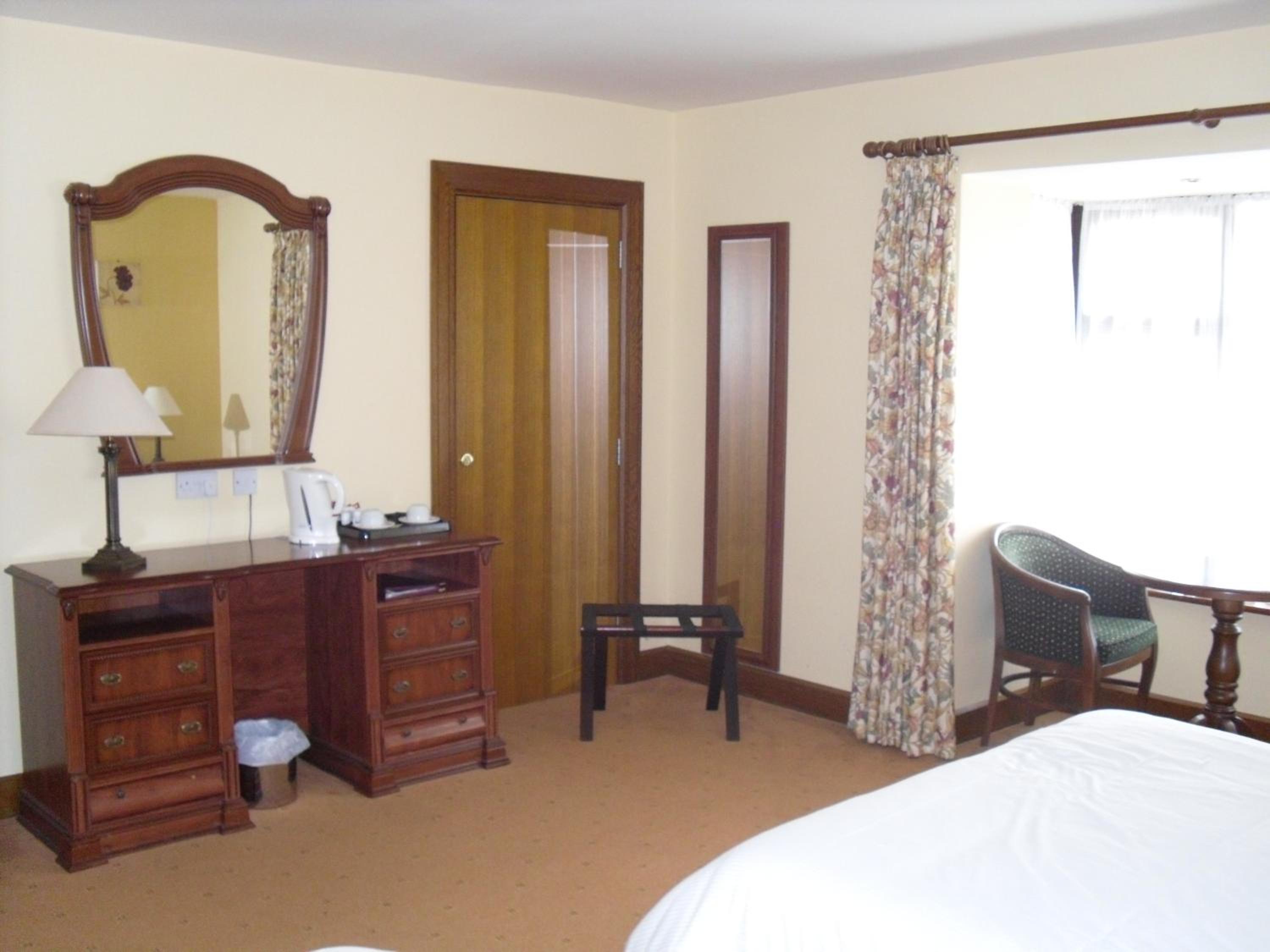 Double or Twin Room - Photo 2