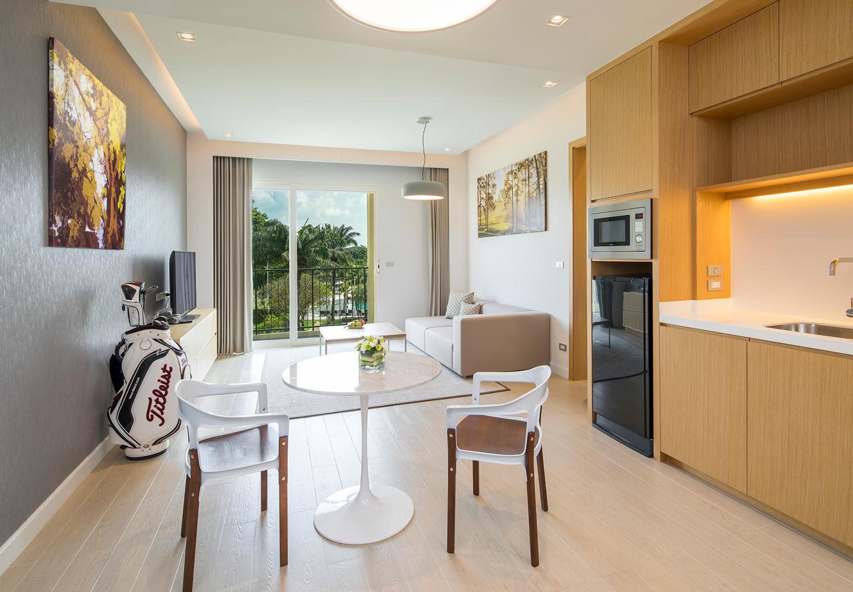 One Bedroom Suite photo 3