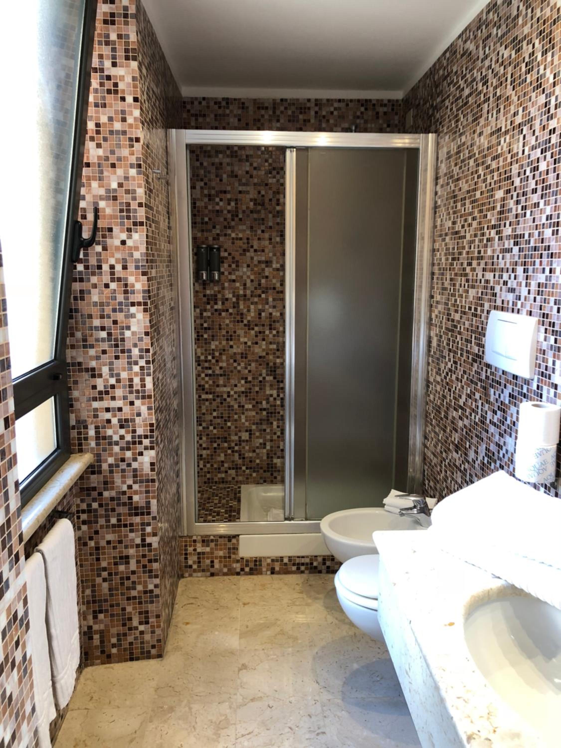Double or Twin Room photo 3