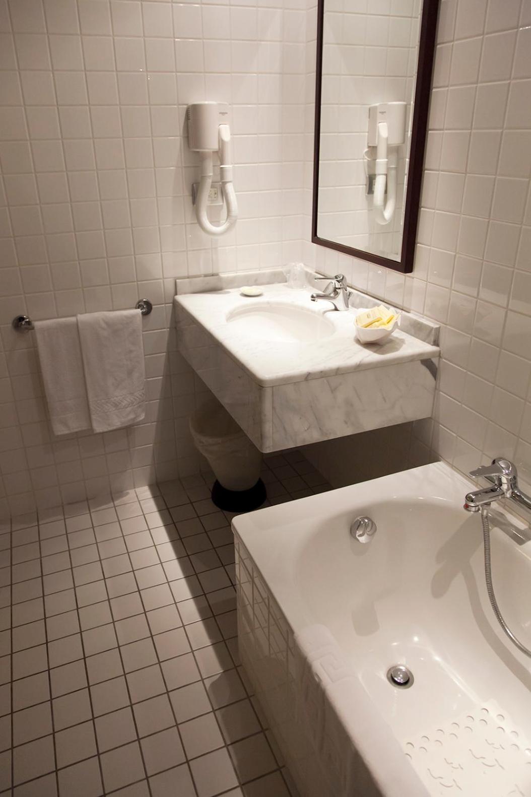 Double Room - Photo 4
