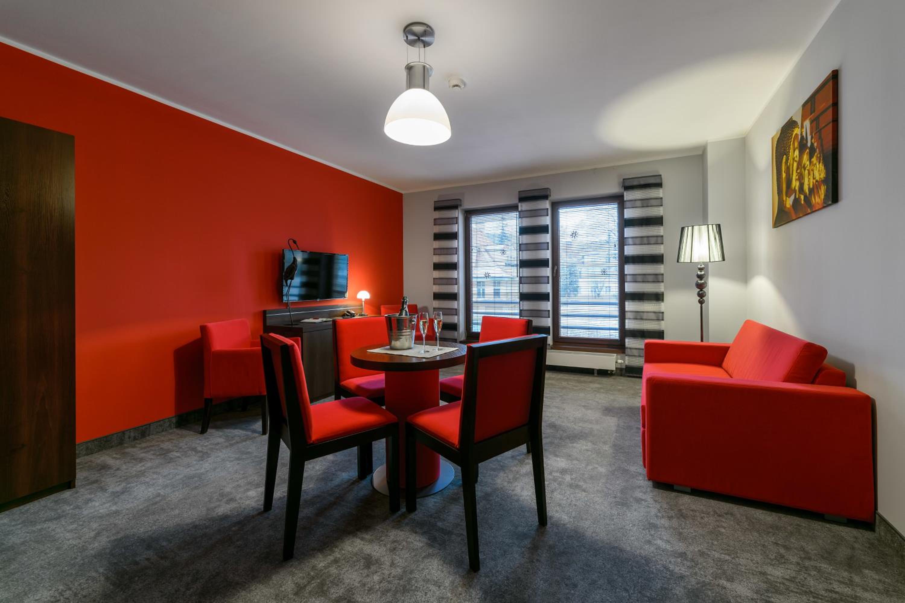 Deluxe Suite - Photo 3
