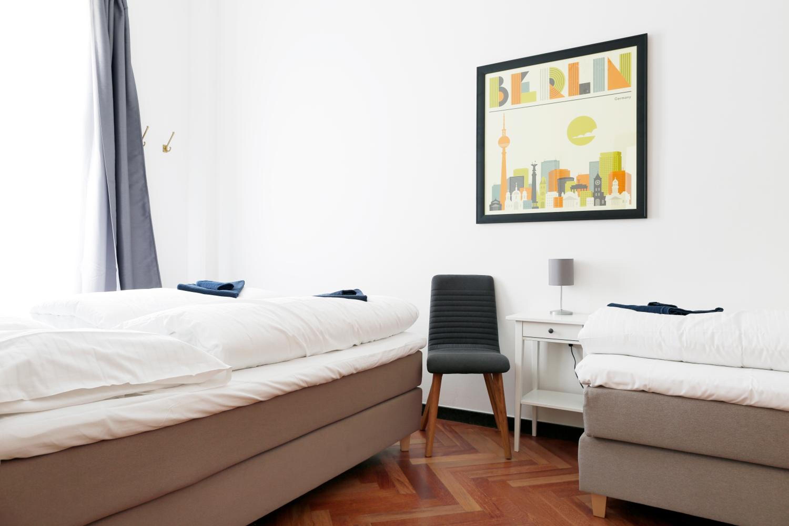 Three-Bedroom Apartment photo 2