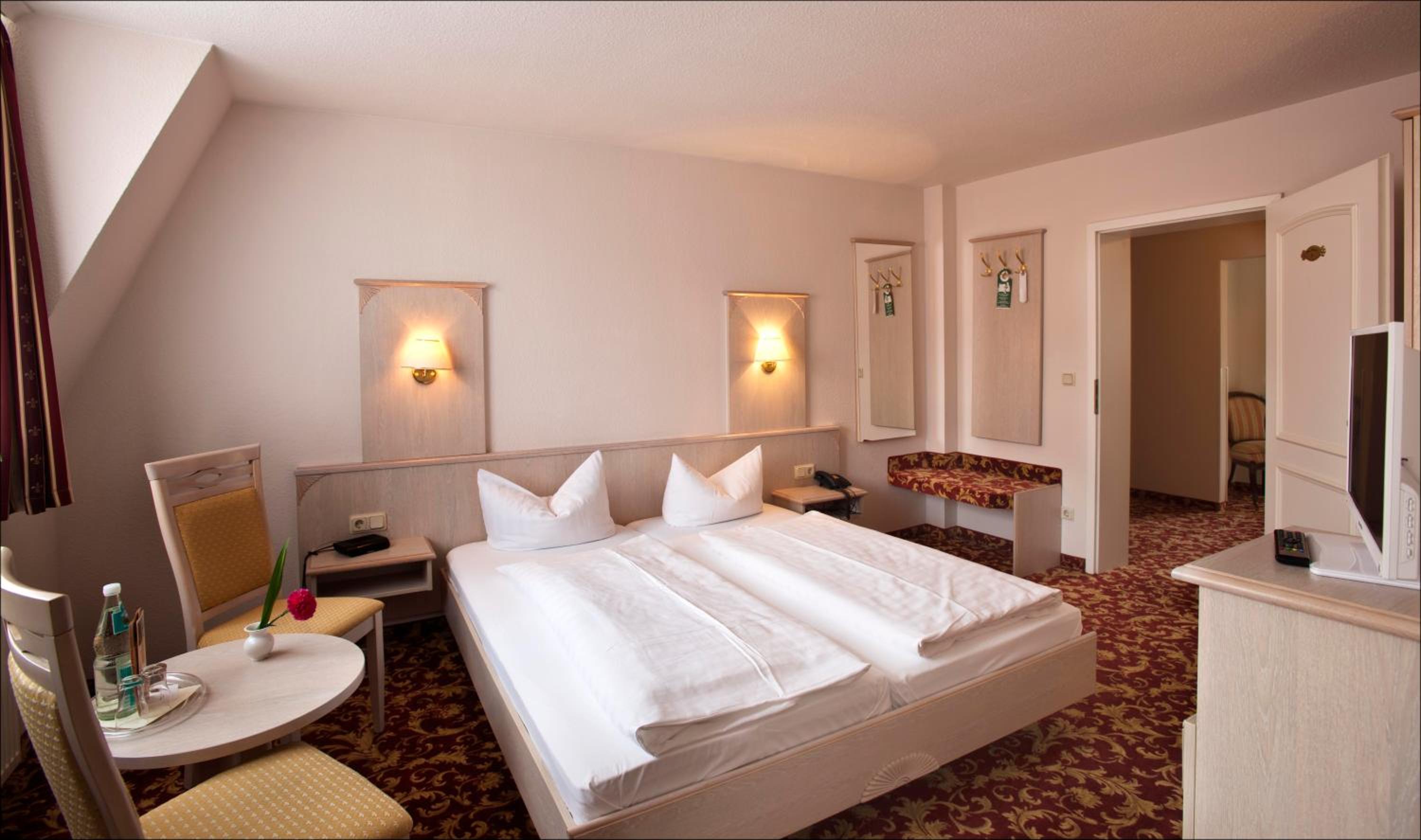Double Room - Photo 13