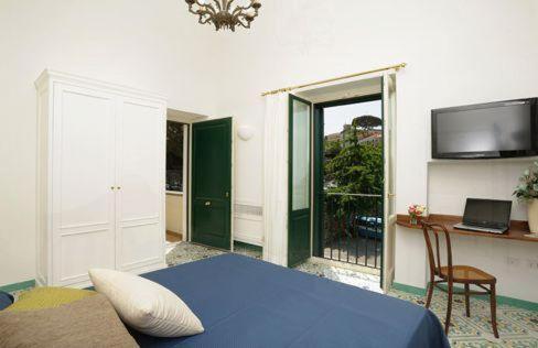 Standard Double Room - Photo 3