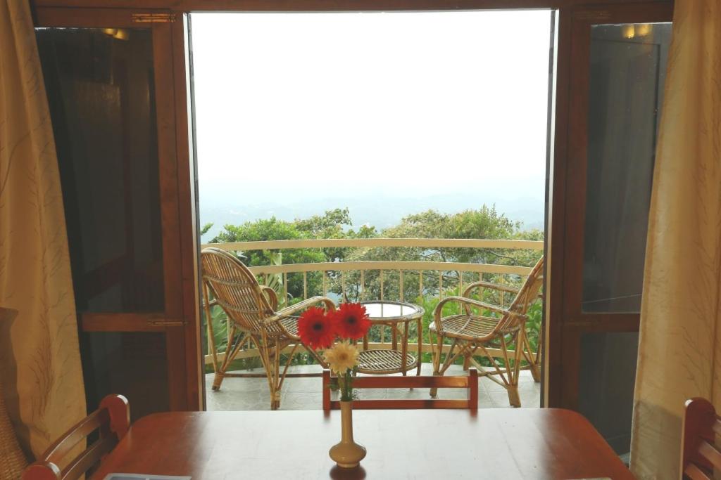 Deluxe 2-Bedroom Family Cottage - Photo 22