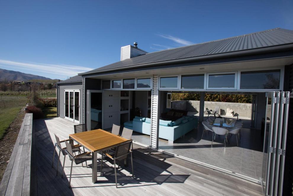 Three-Bedroom House - Photo 24