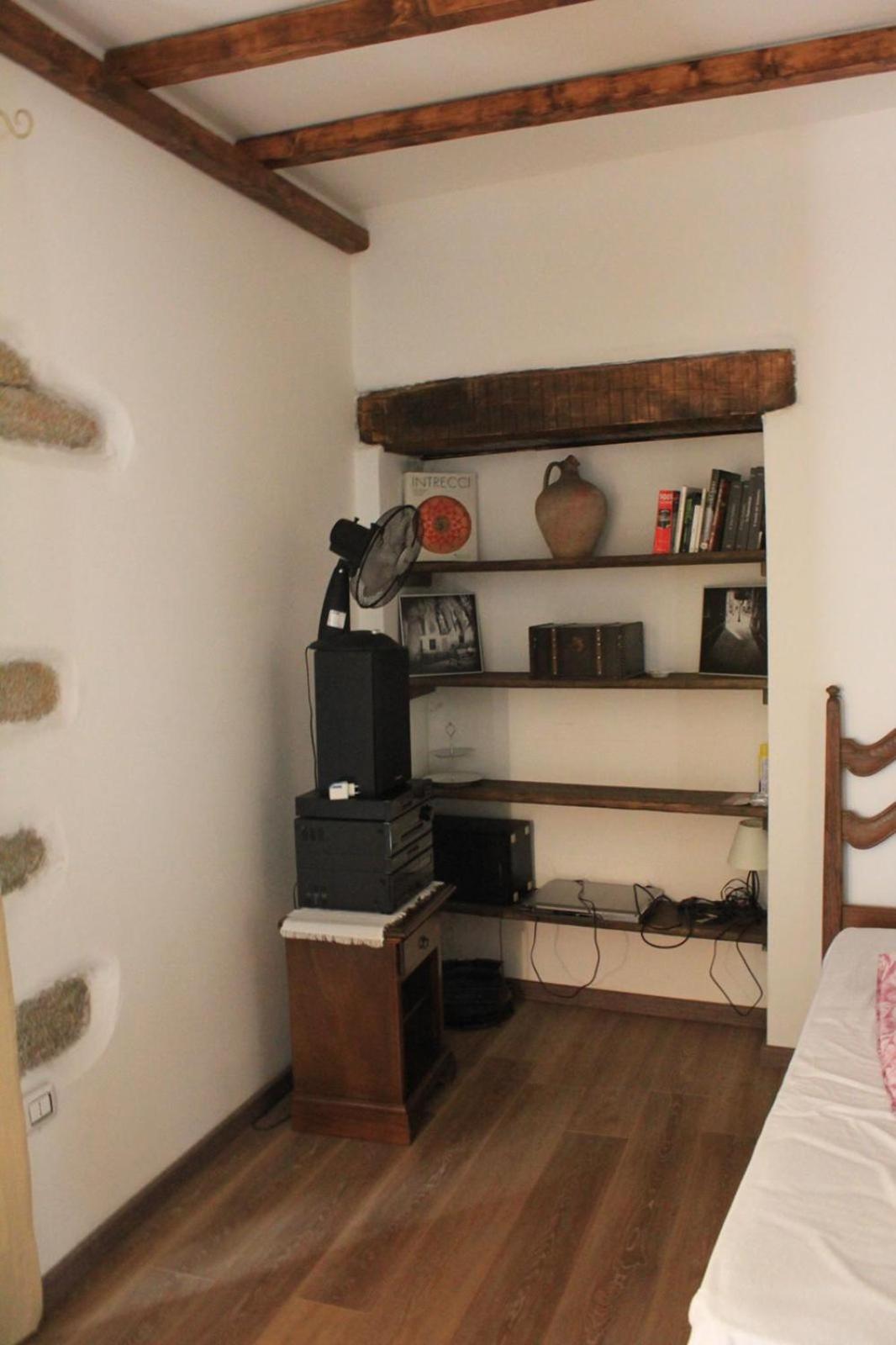 One-Bedroom House with Kitchen photo 1