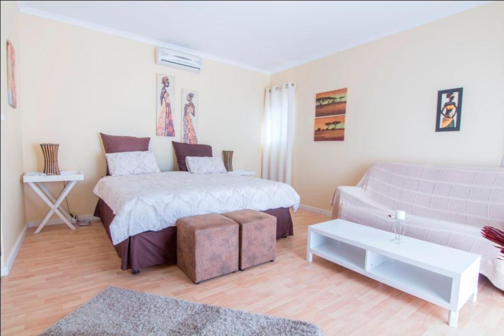 Studio Apartment photo 3