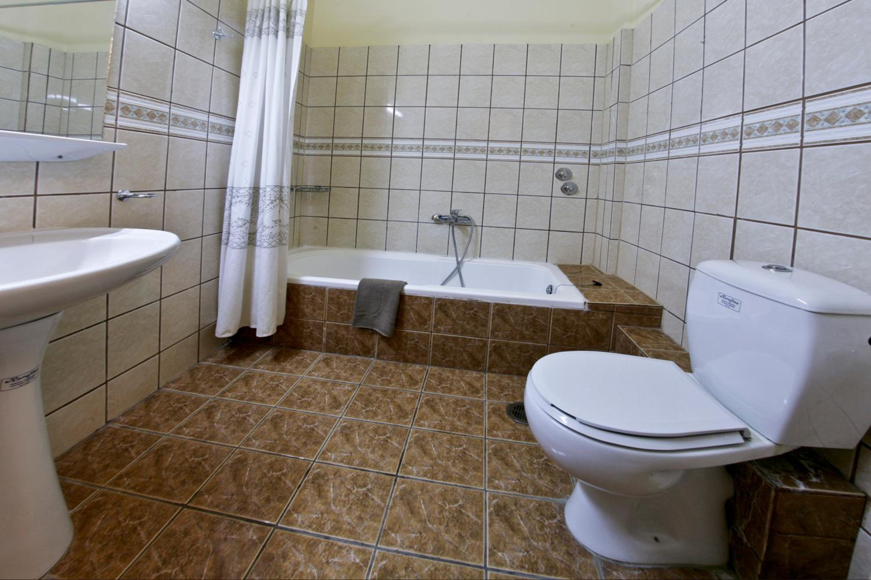 Double or Twin Room with Balcony photo 3