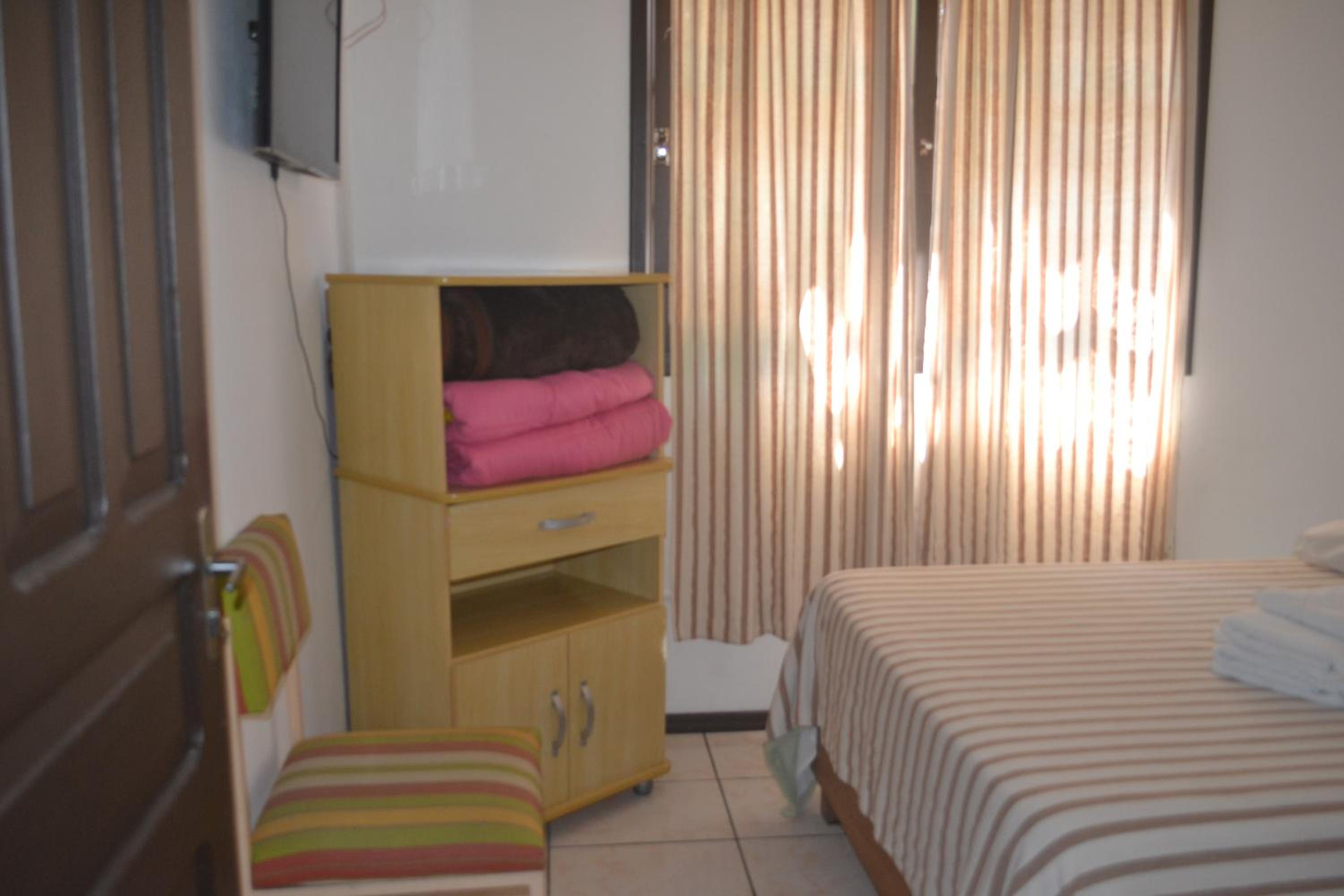 Deluxe Family Room photo 2