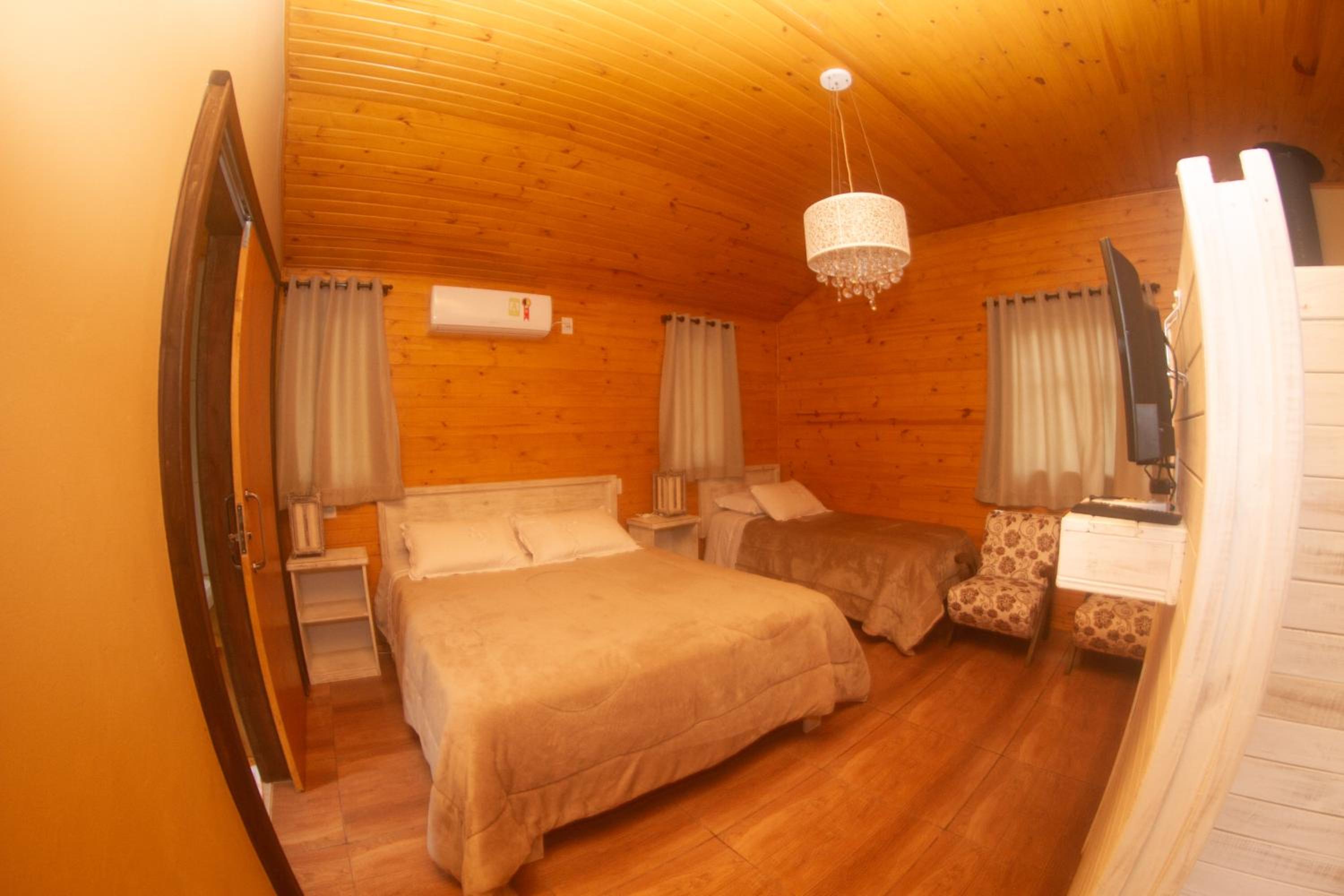 Triple Room with Bath photo 2