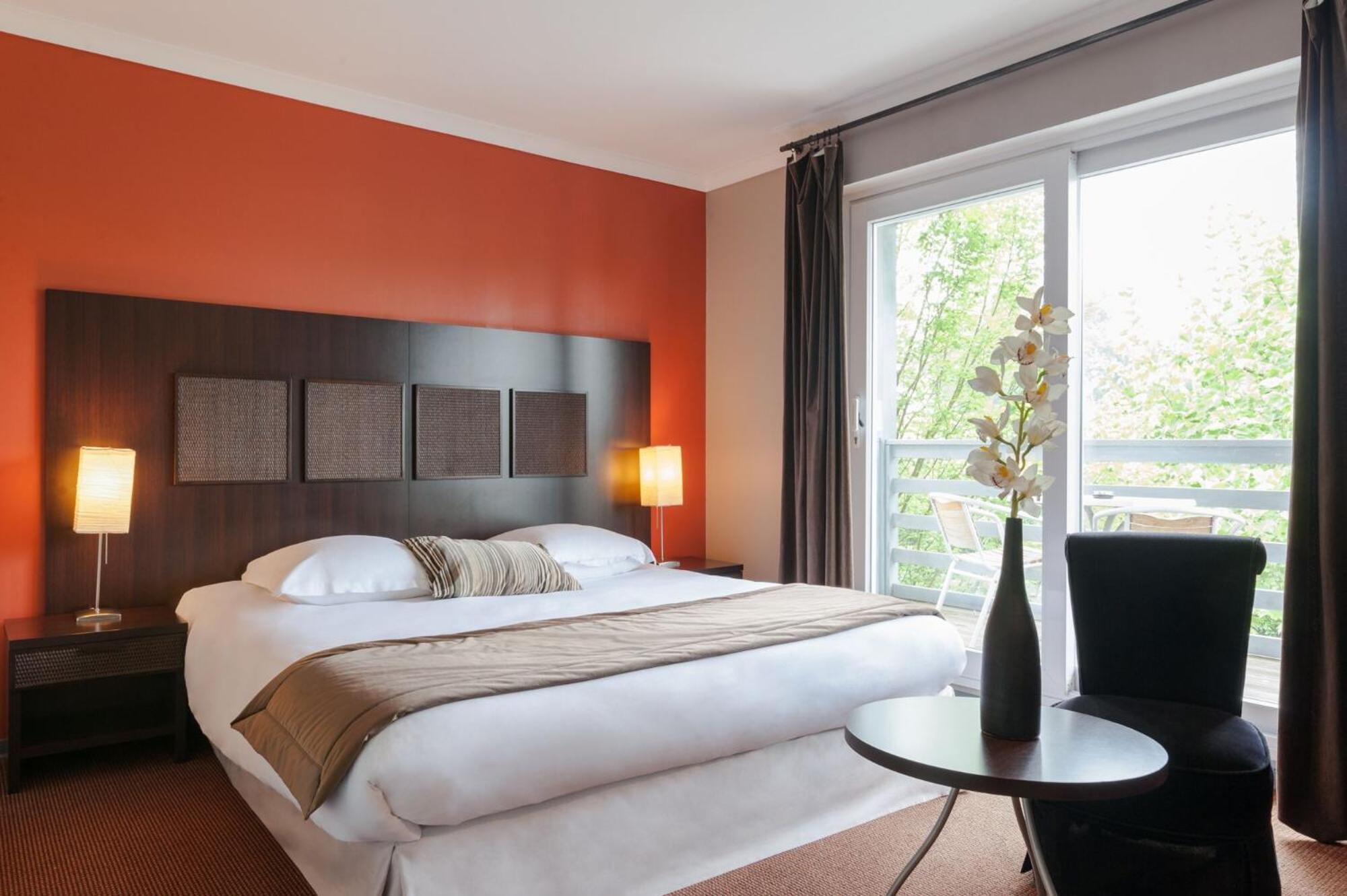 Privilege Double Room with Courtyard View with terrace or balcony  photo 2