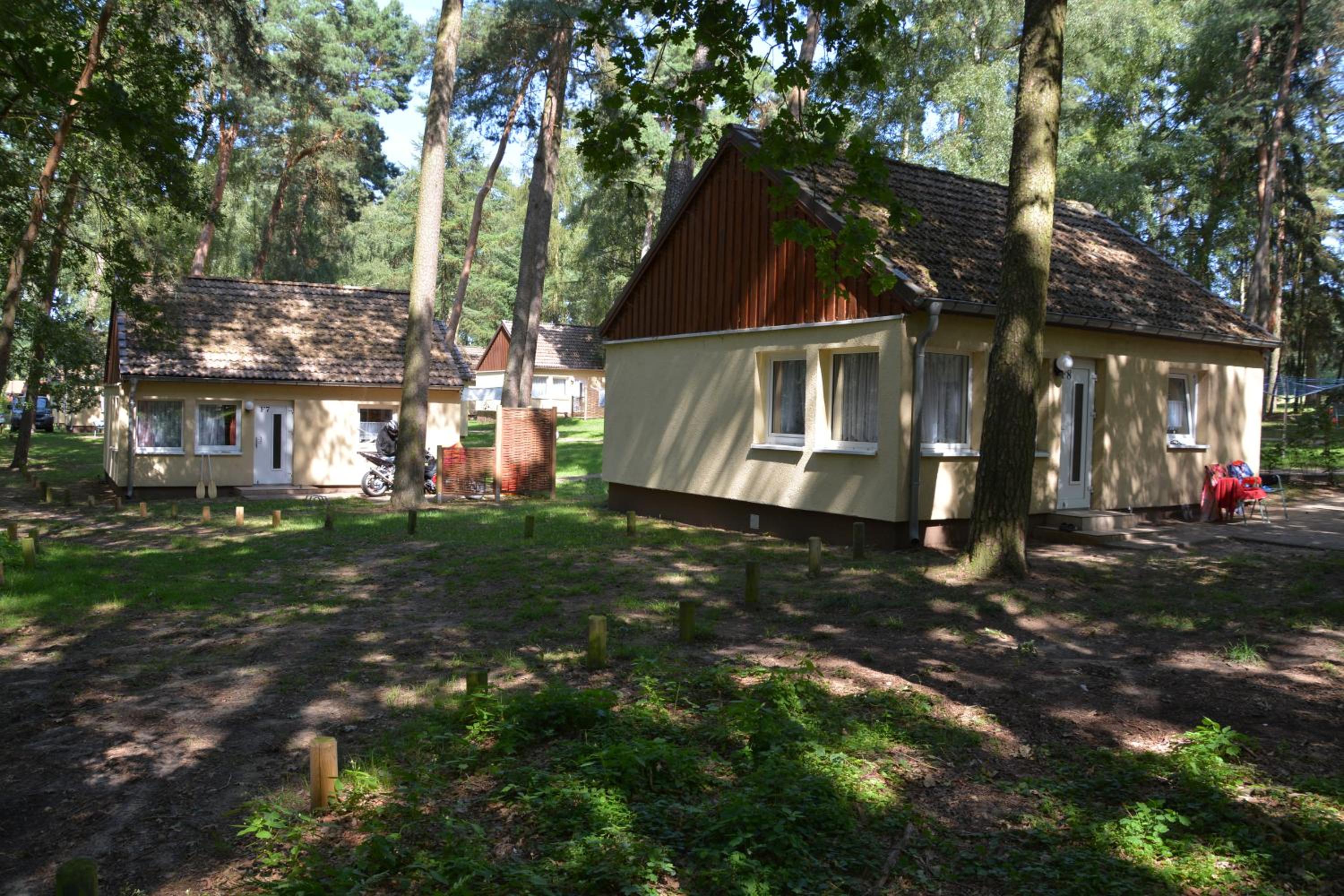 Two-Bedroom House - Photo 4
