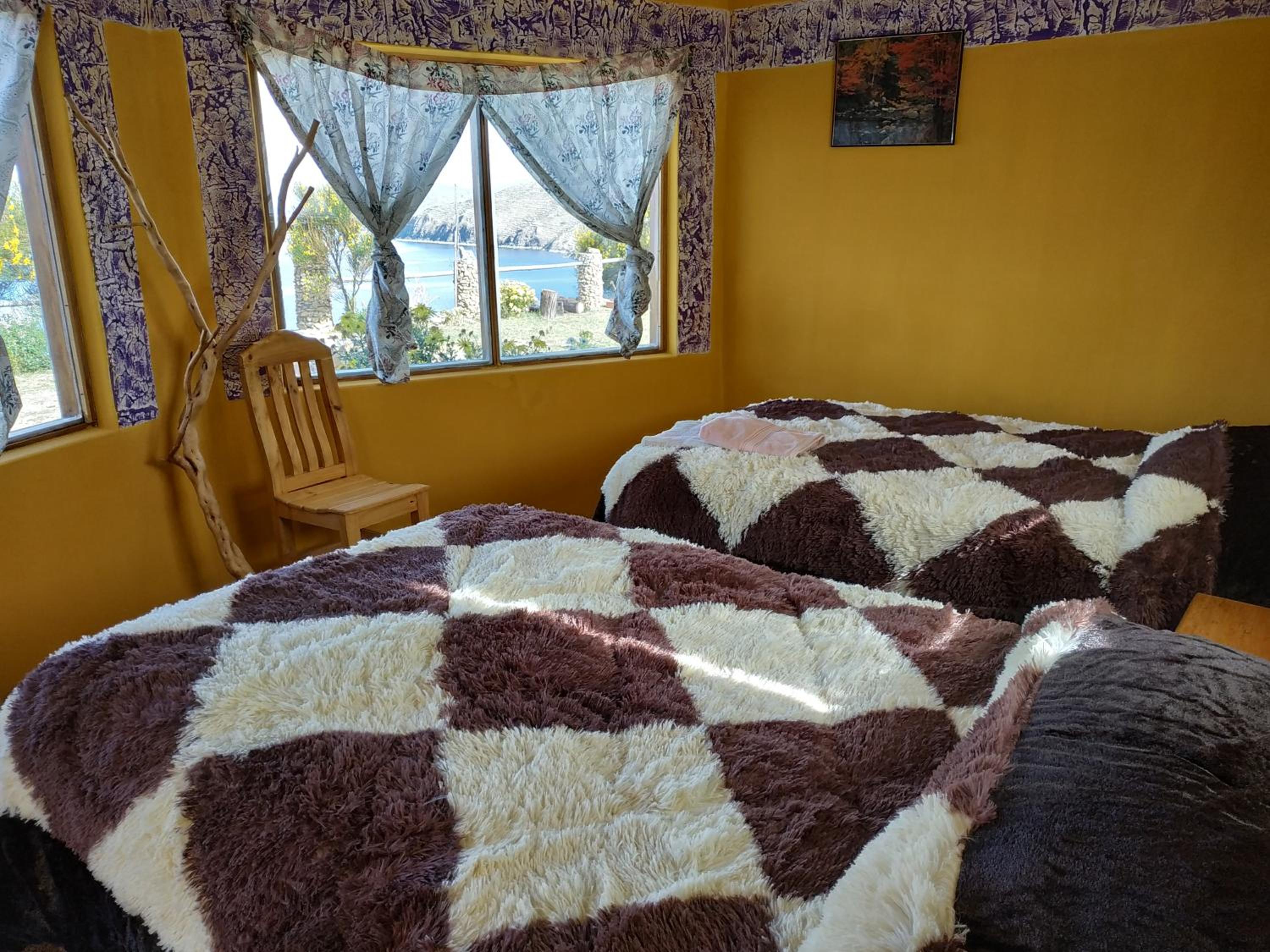Twin Room With Private Bathroom And Lake View photo 1