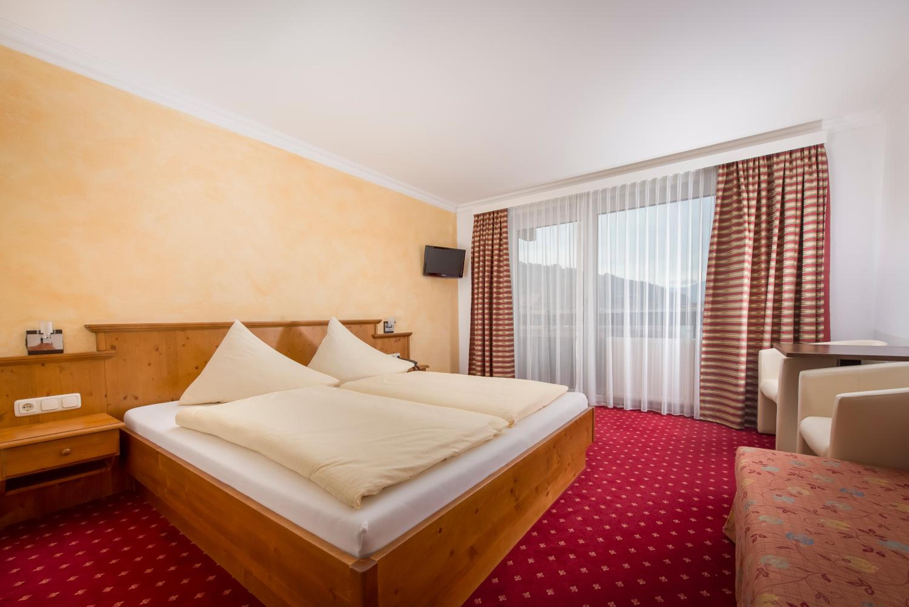 Double Room - Photo 1