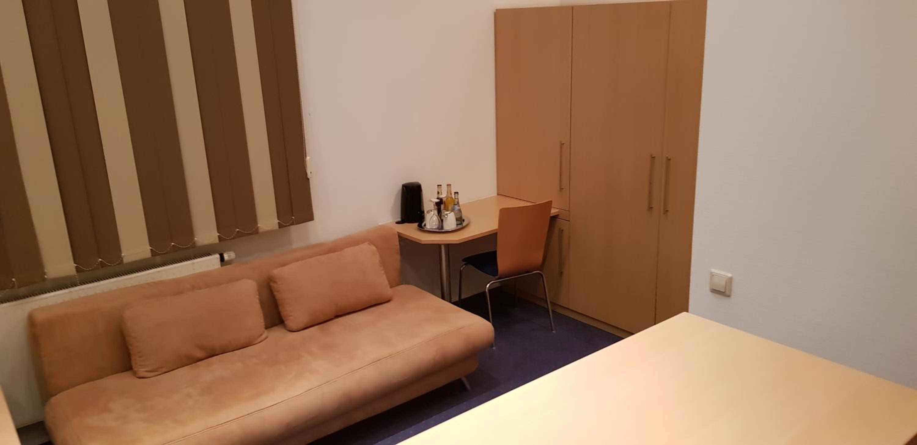Double Room - Photo 10