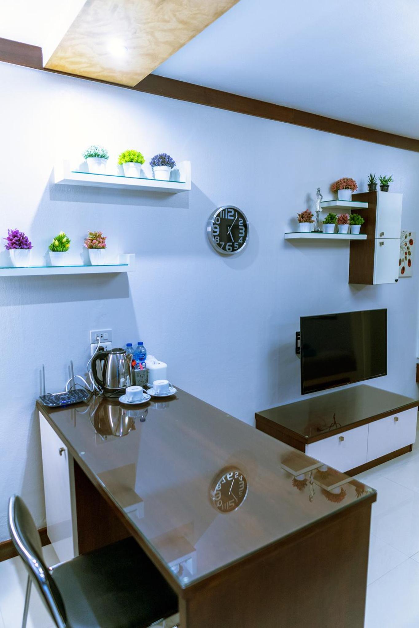 Studio Apartment - Photo 20