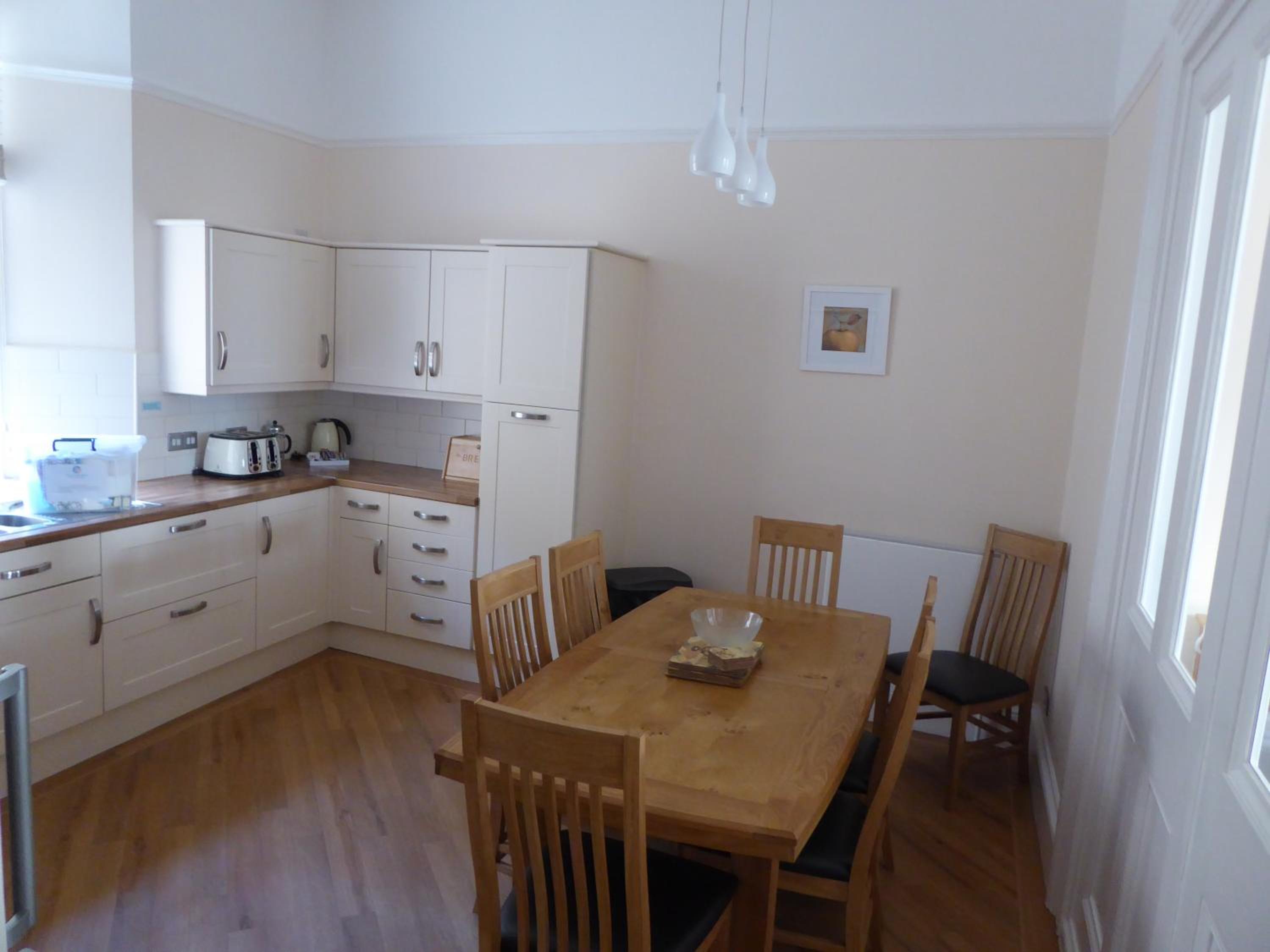 Three-Bedroom Apartment with Sea View photo 2