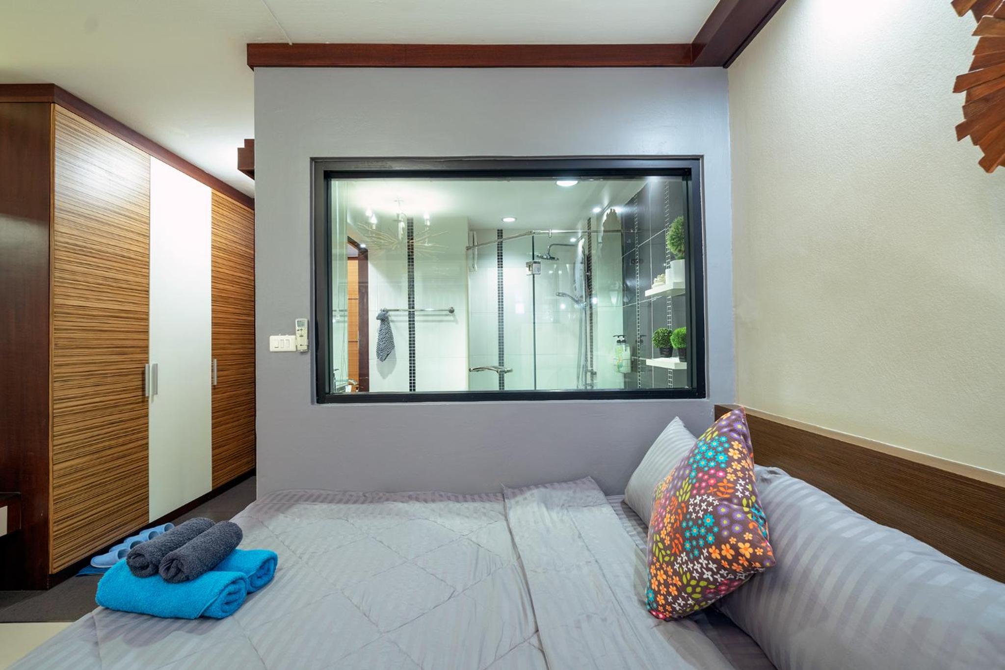 Studio Apartment - Photo 8