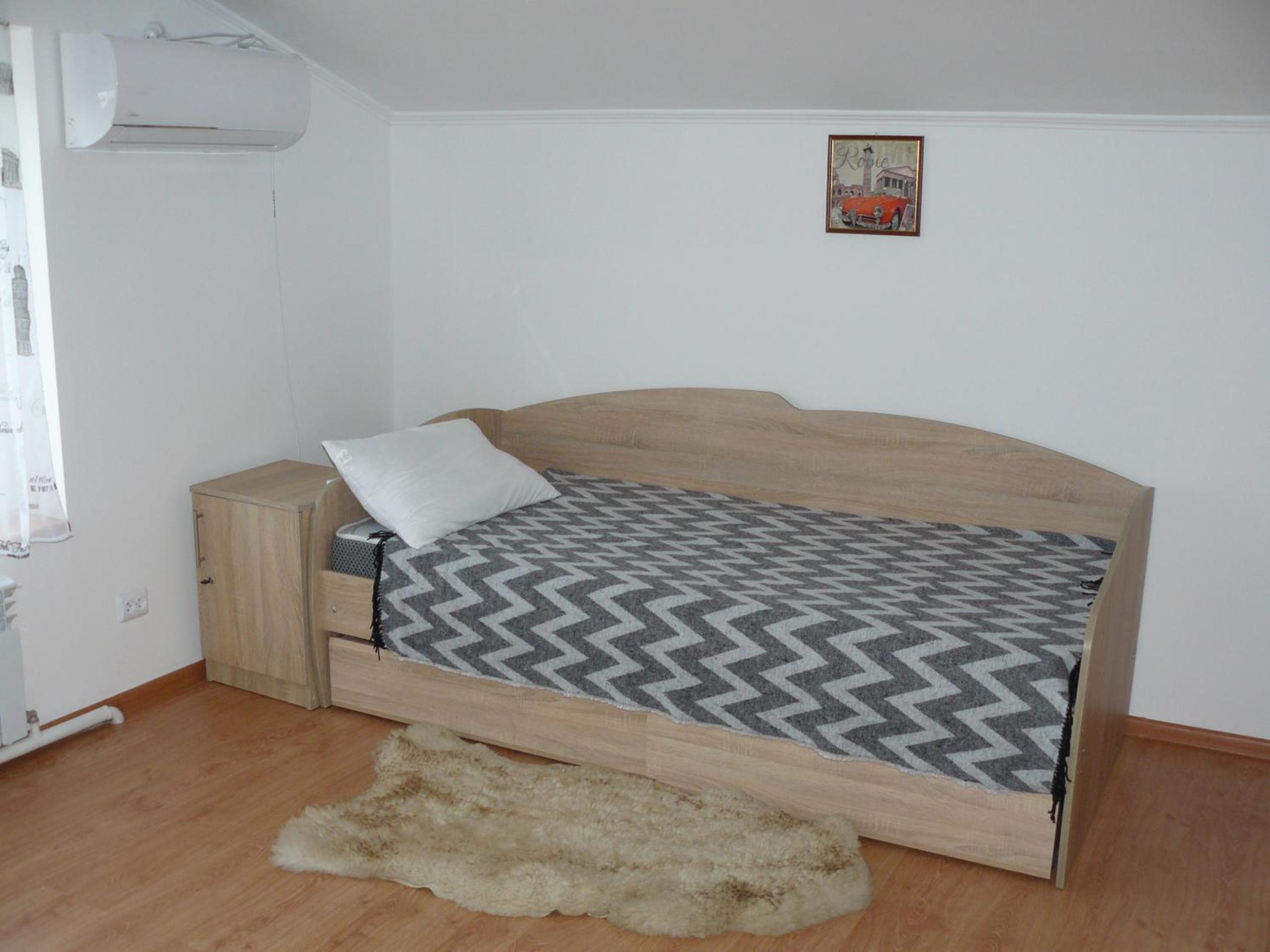 Twin Room with Shared Bathroom photo 3