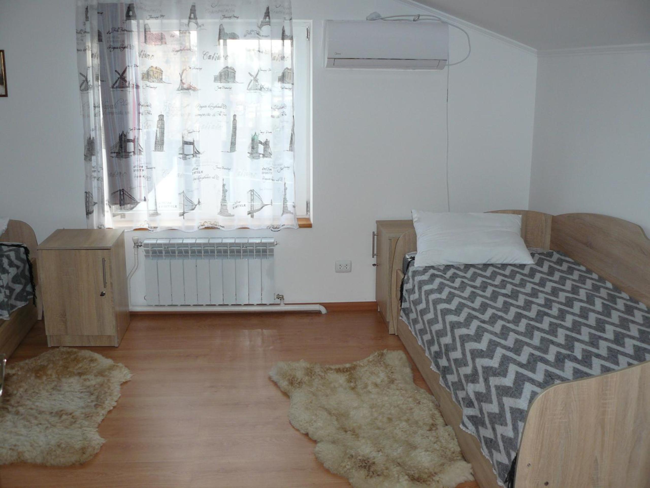 Twin Room with Shared Bathroom photo 1