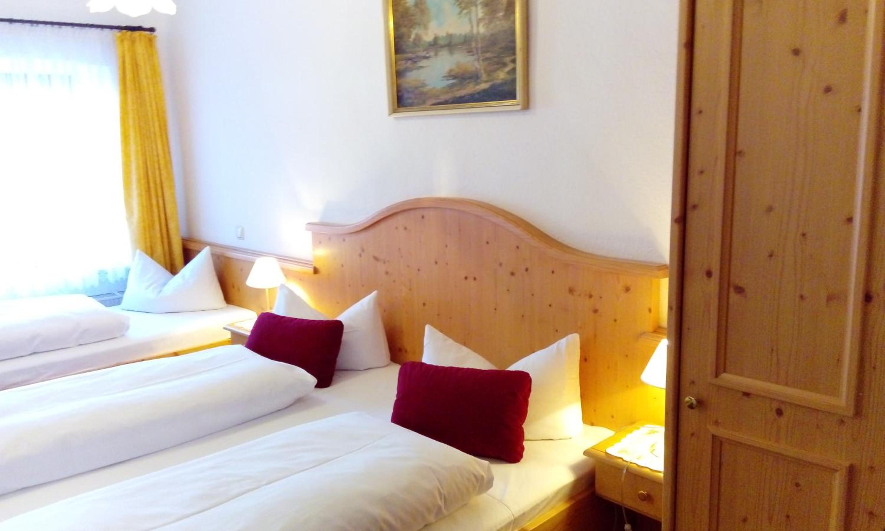 Triple Room with Sofa Bed photo 3