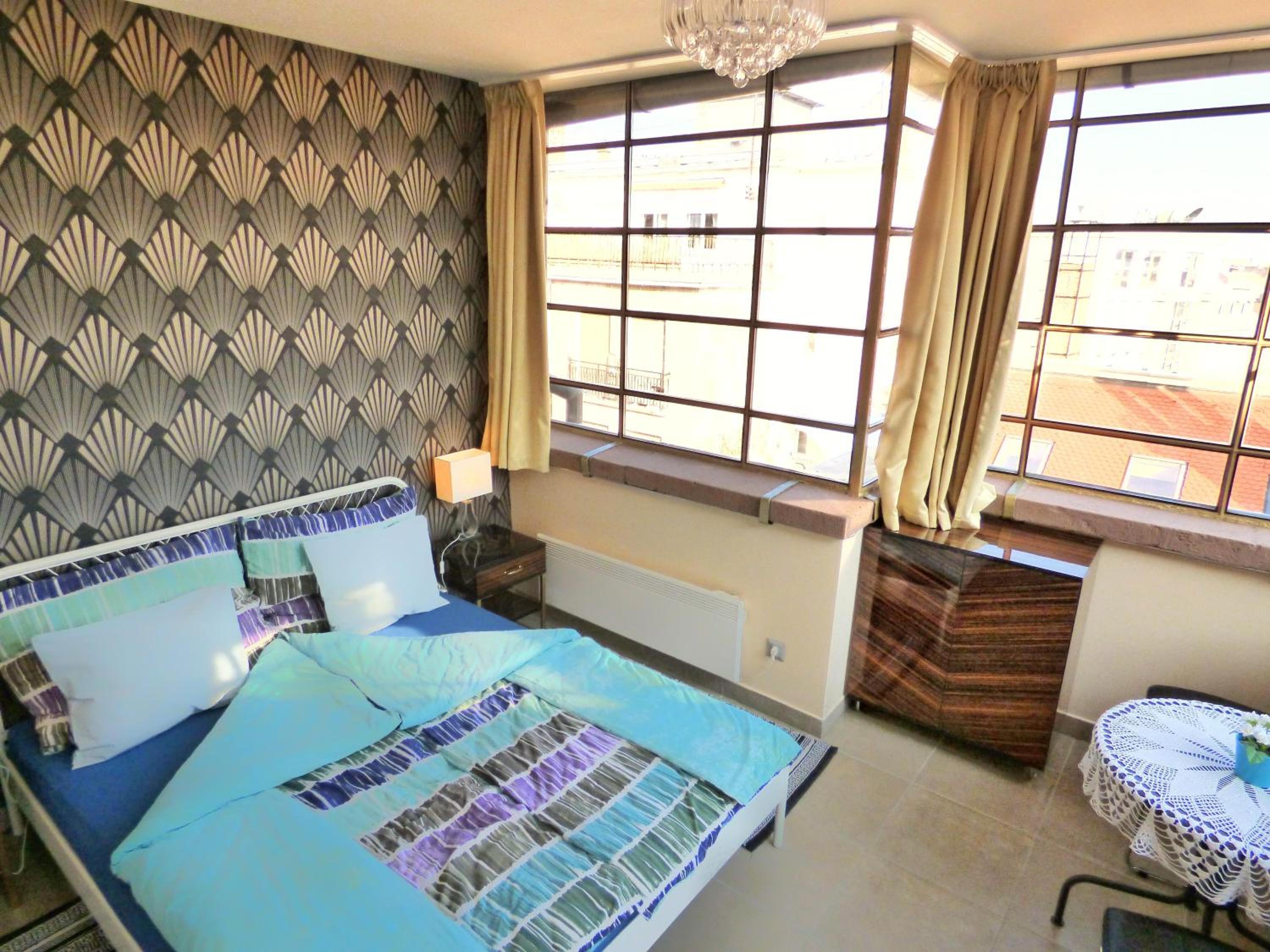 Apartment with Terrace - Photo 32