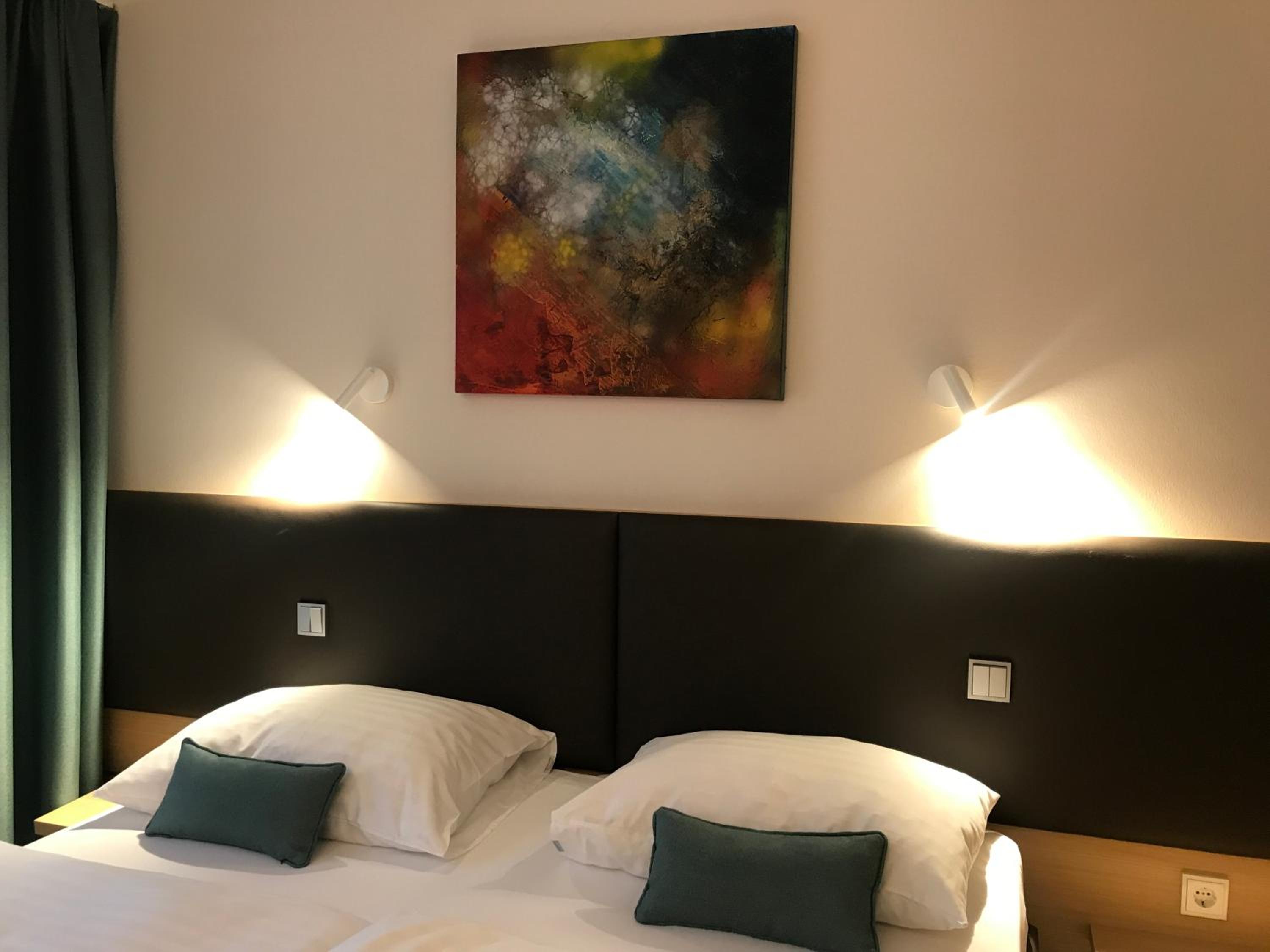 Double Room - Photo 8