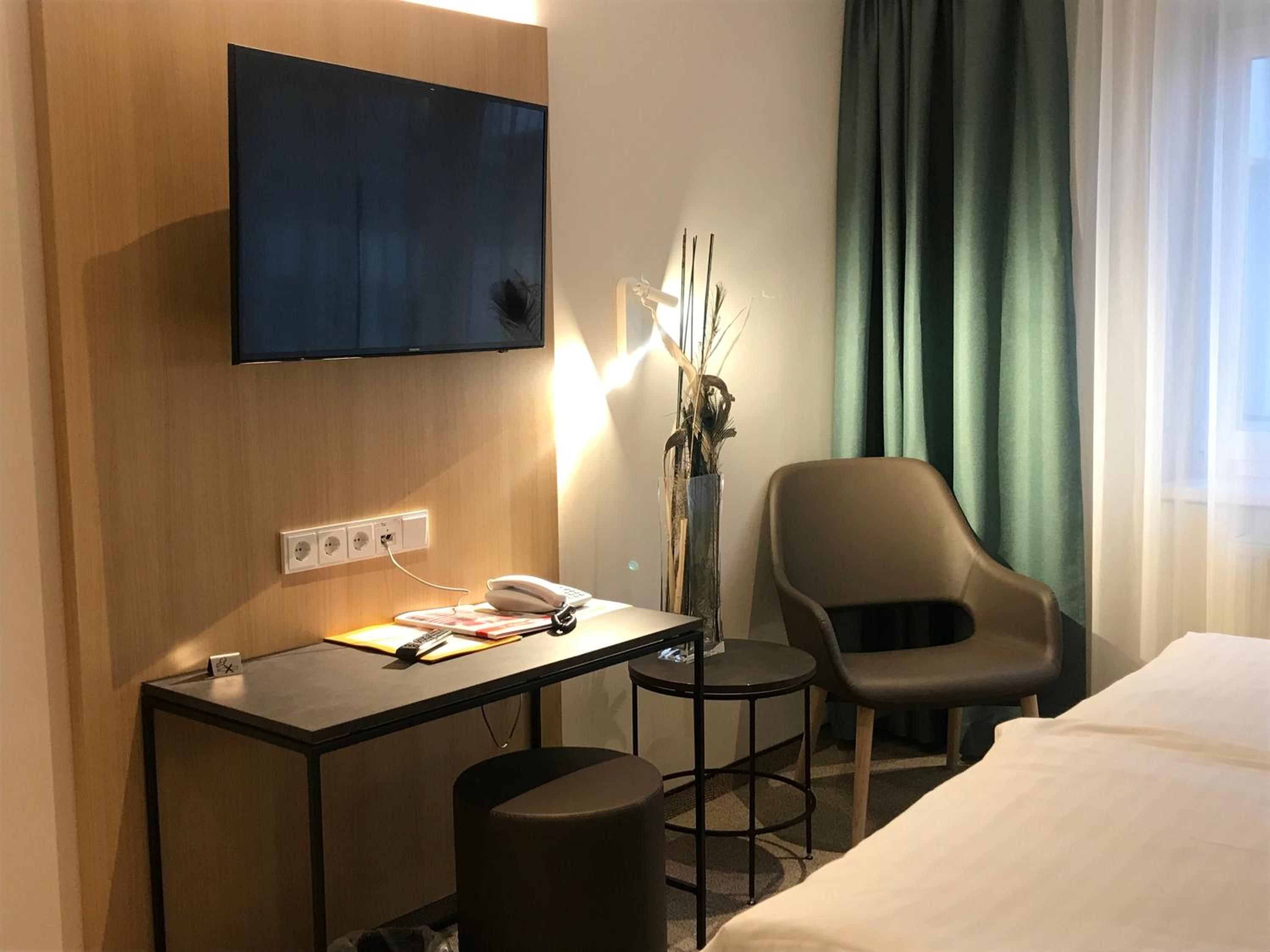 Double Room with Extra Bed - Photo 1