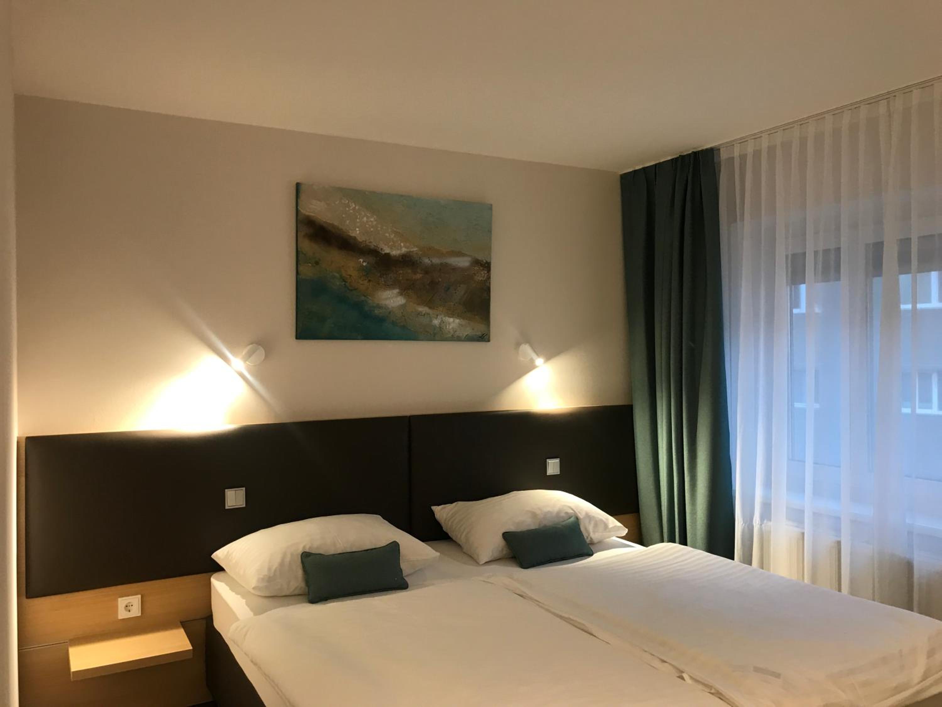 Double Room - Photo 7