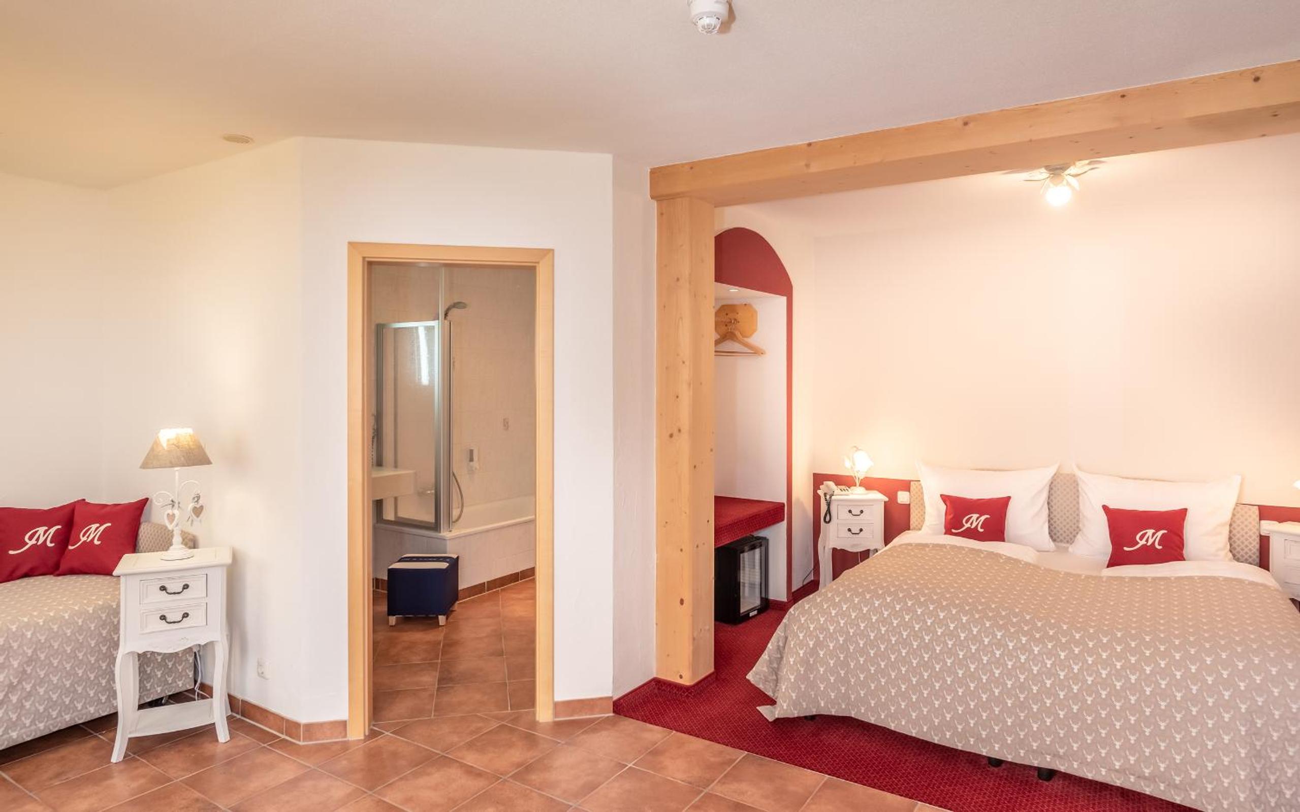 Large Double Room photo 2
