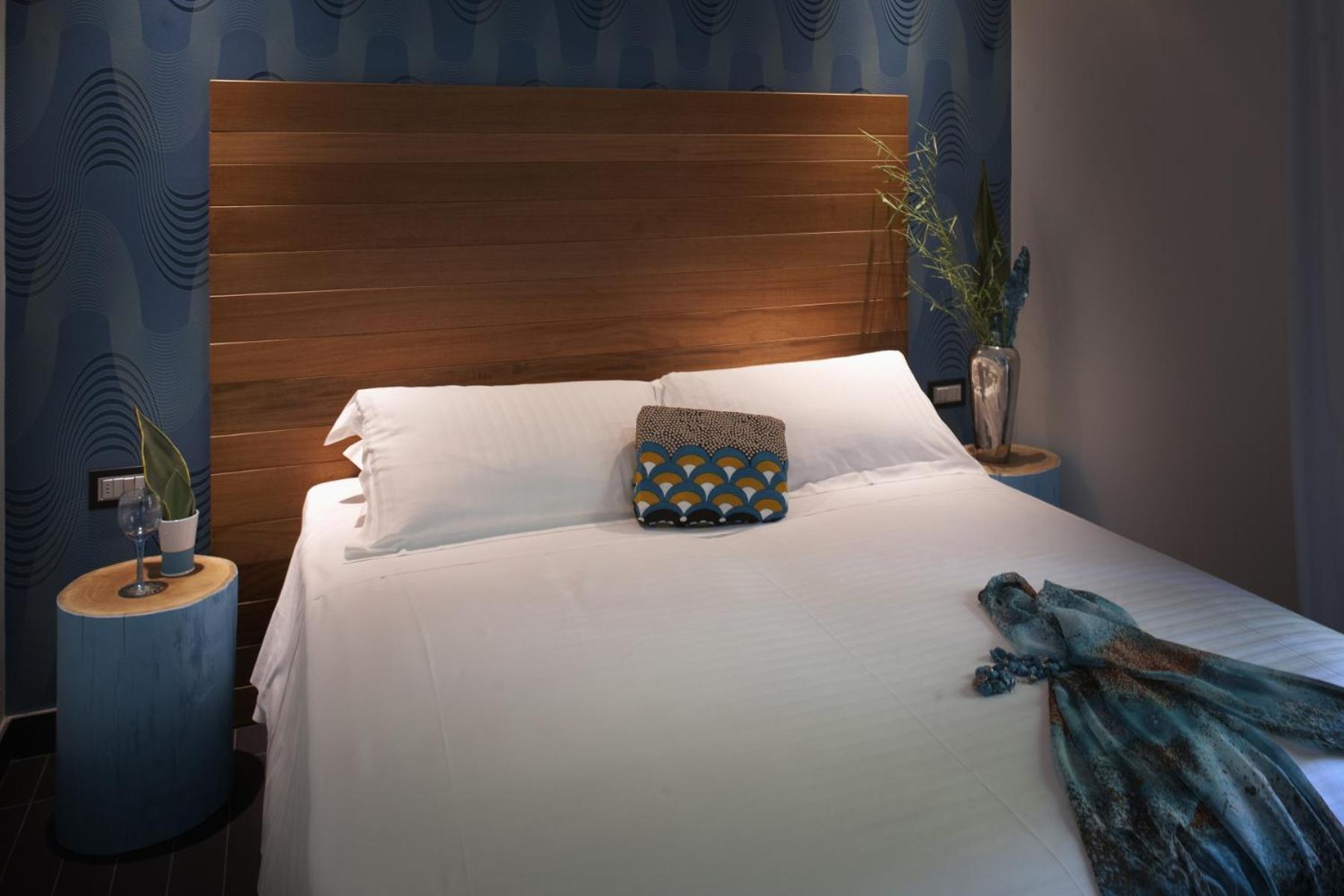 Standard Double or Twin Room - Photo 2