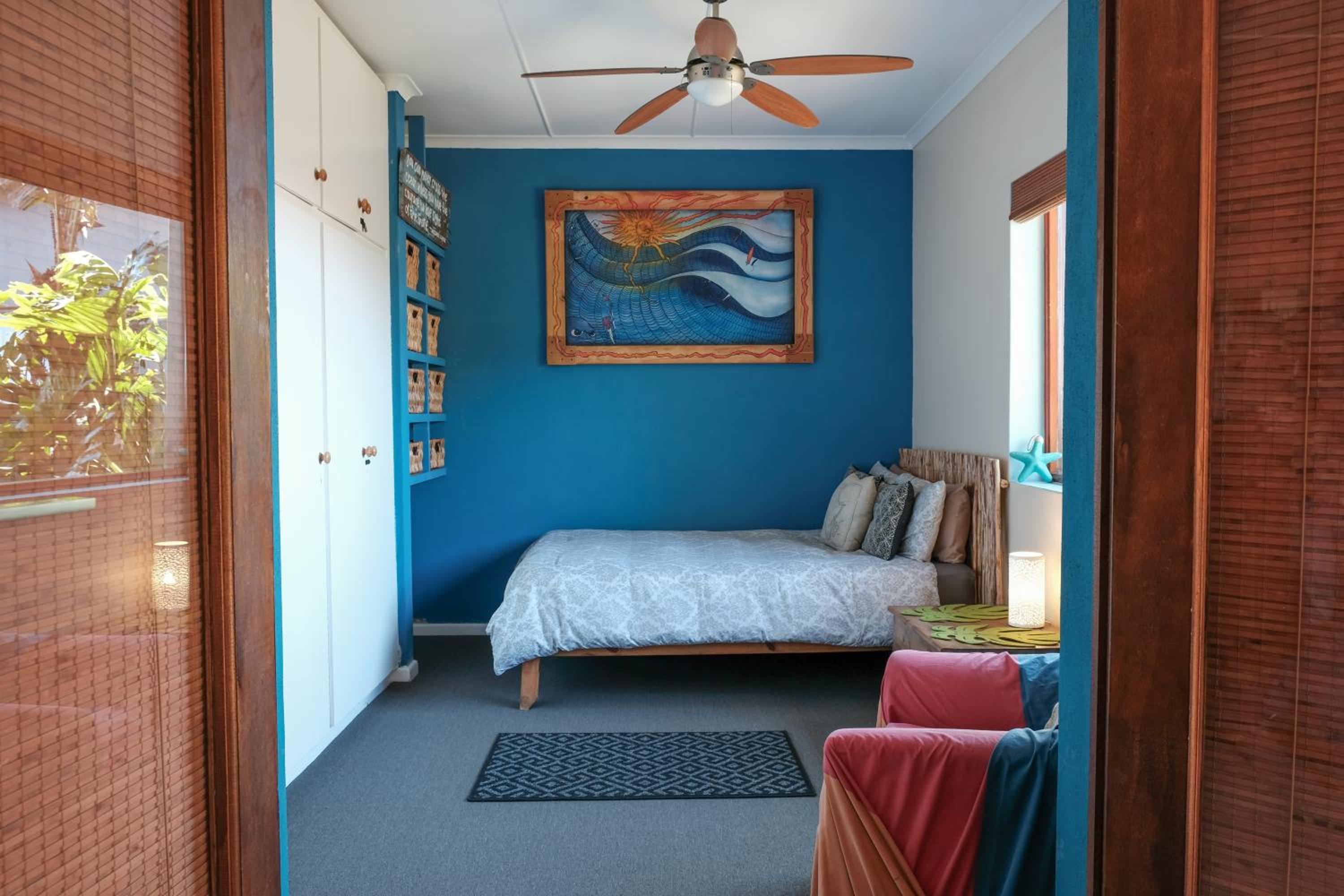 Family Room with Private Bathroom - Photo 10