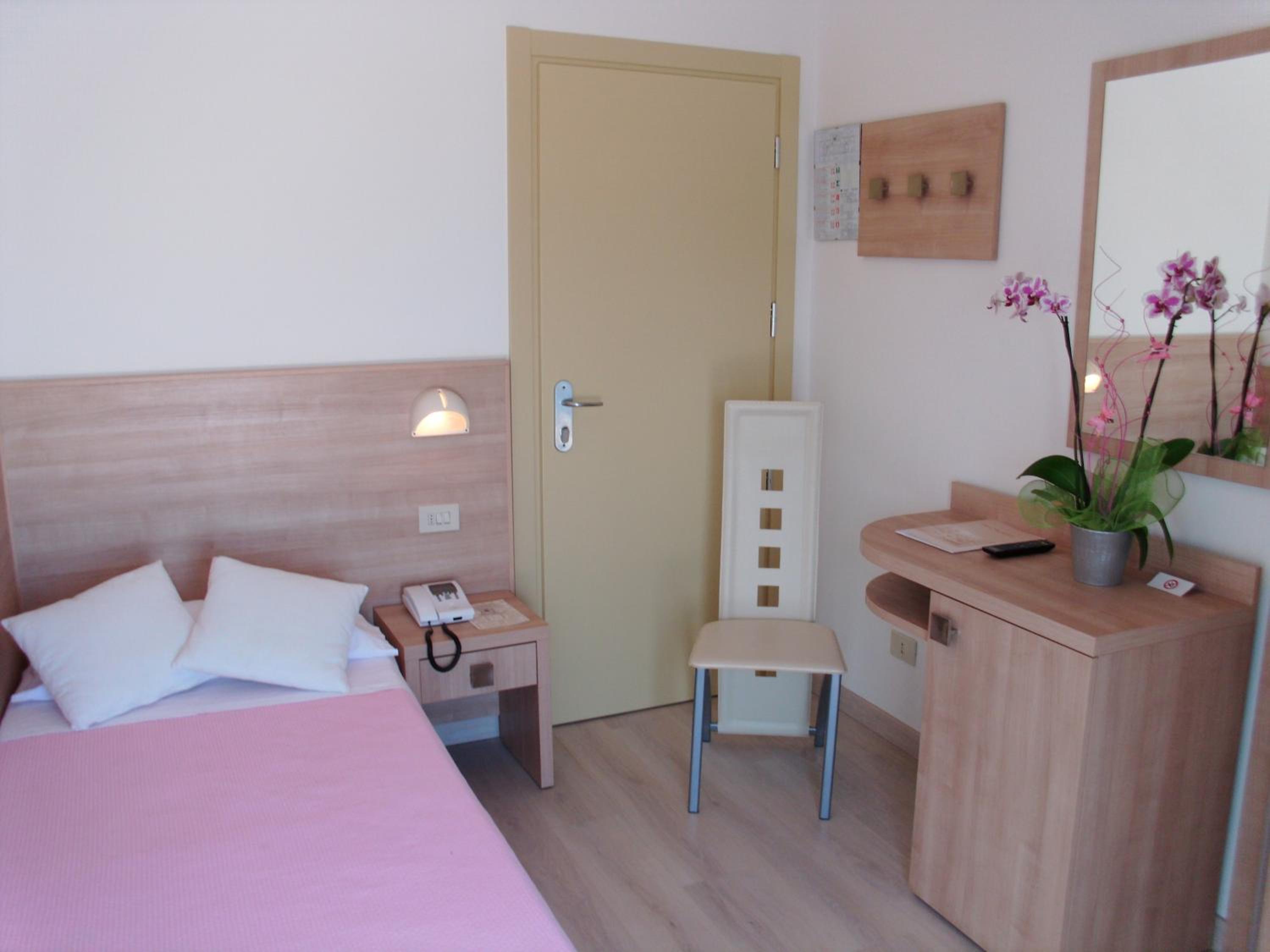 Single Room photo 1