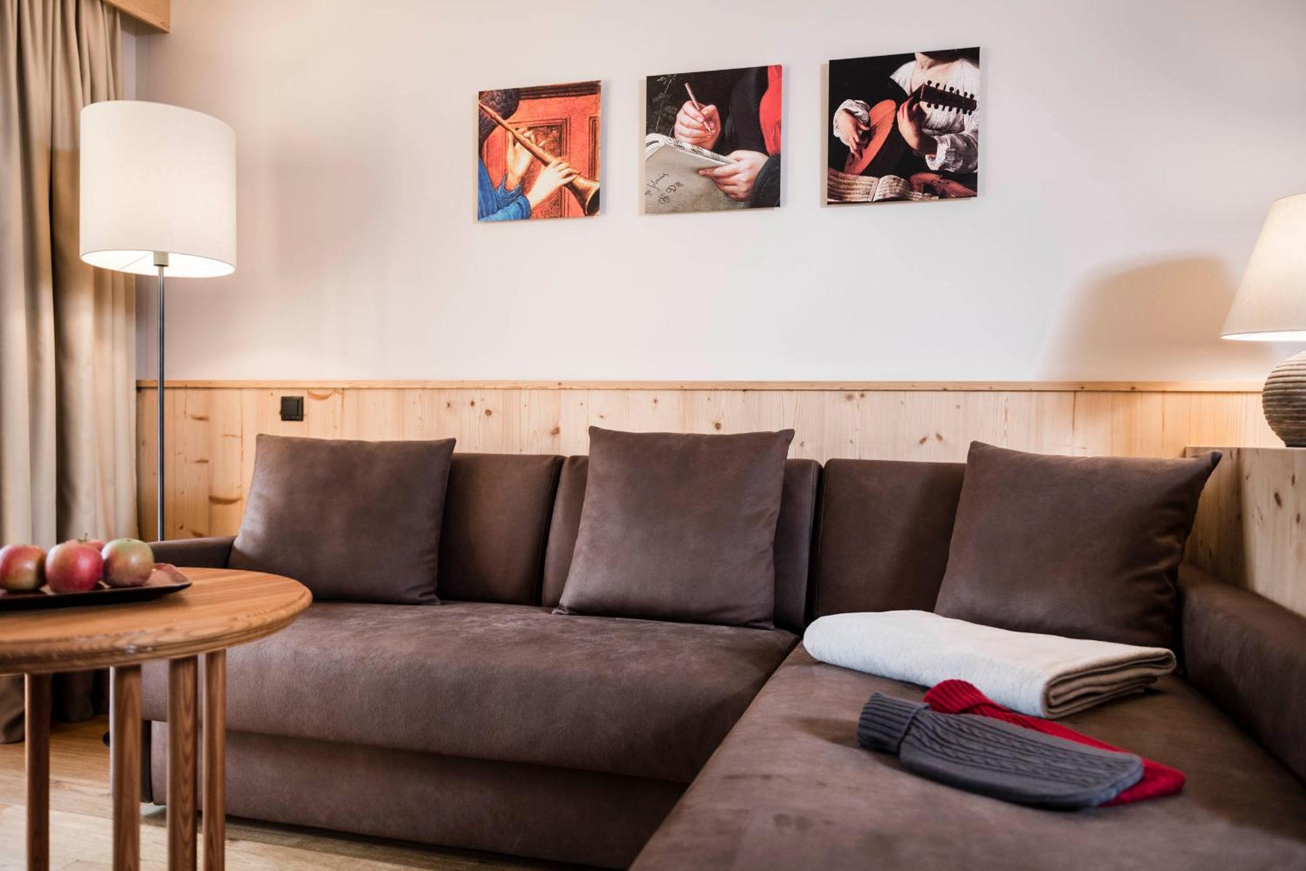 Deluxe Suite - Photo 5