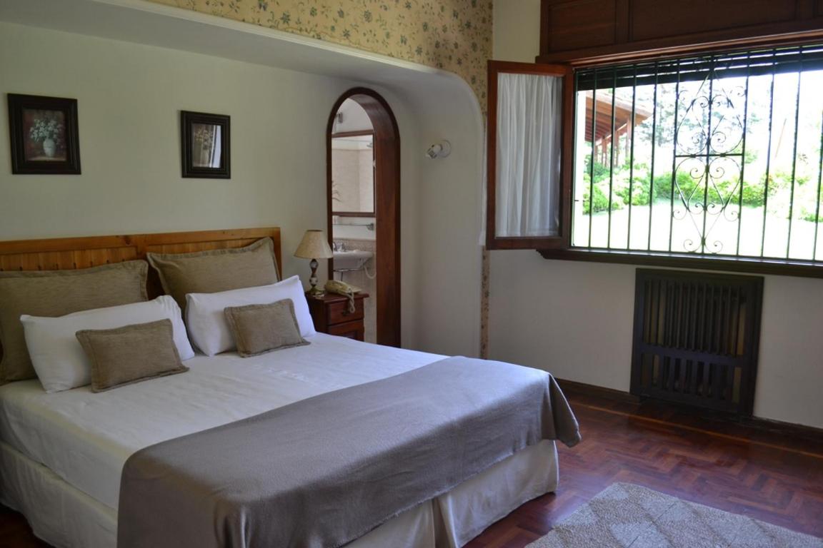 King Suite with Spa Bath photo 3